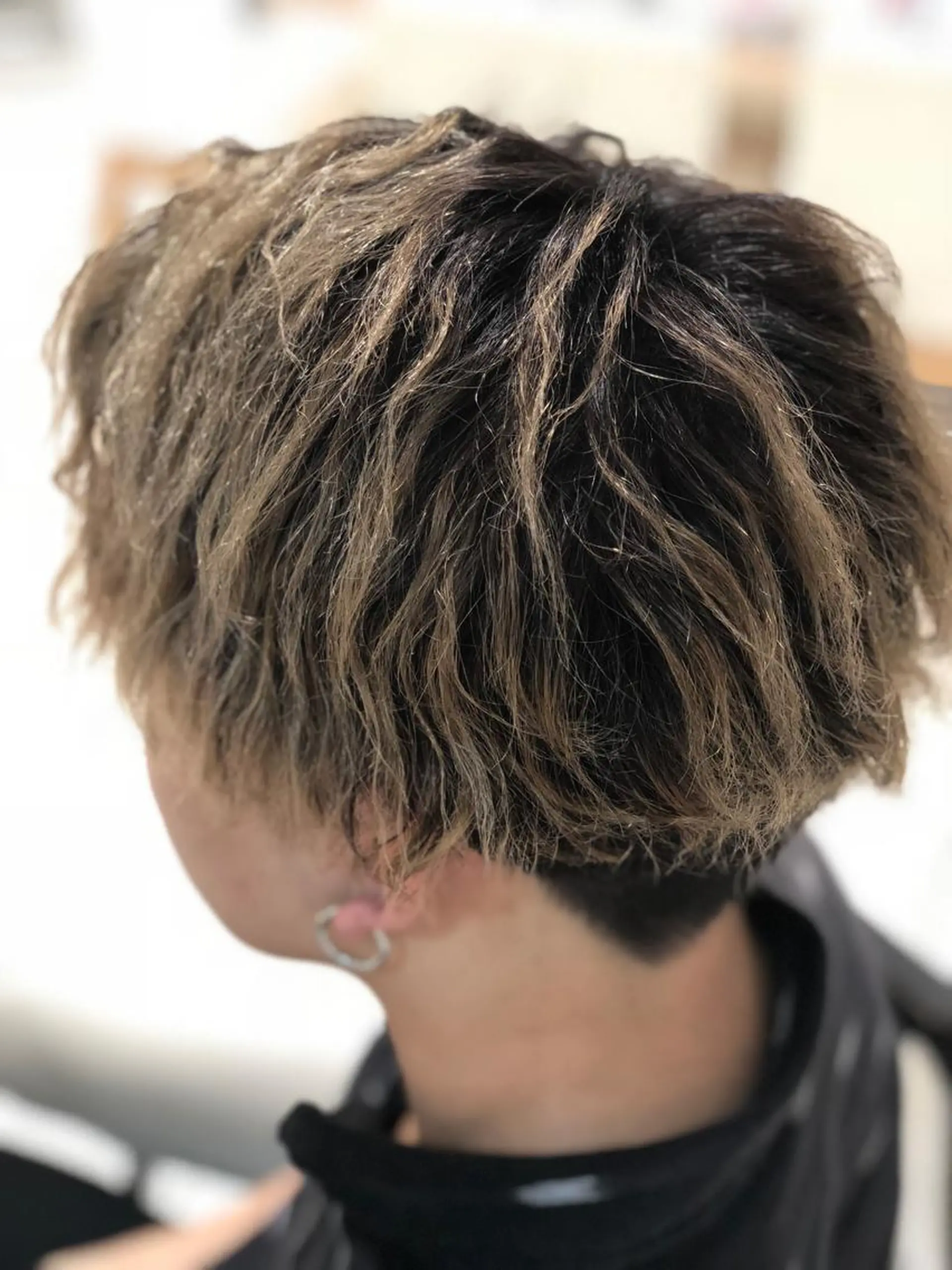 ショート 縮毛矯正/髪質改善 継続する美髪のヘアスタイル