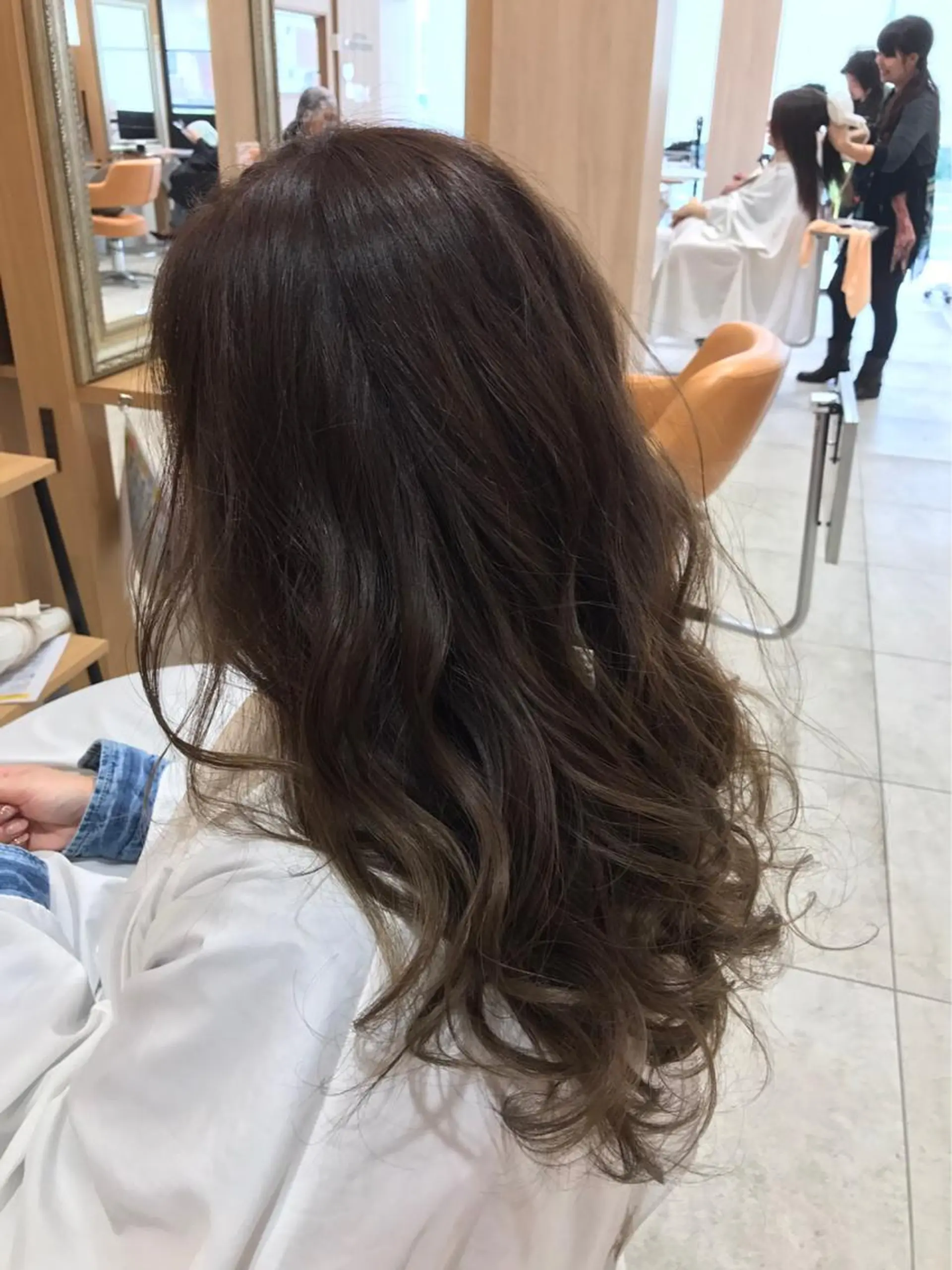 カラー 藤井 ひろとのヘアスタイル