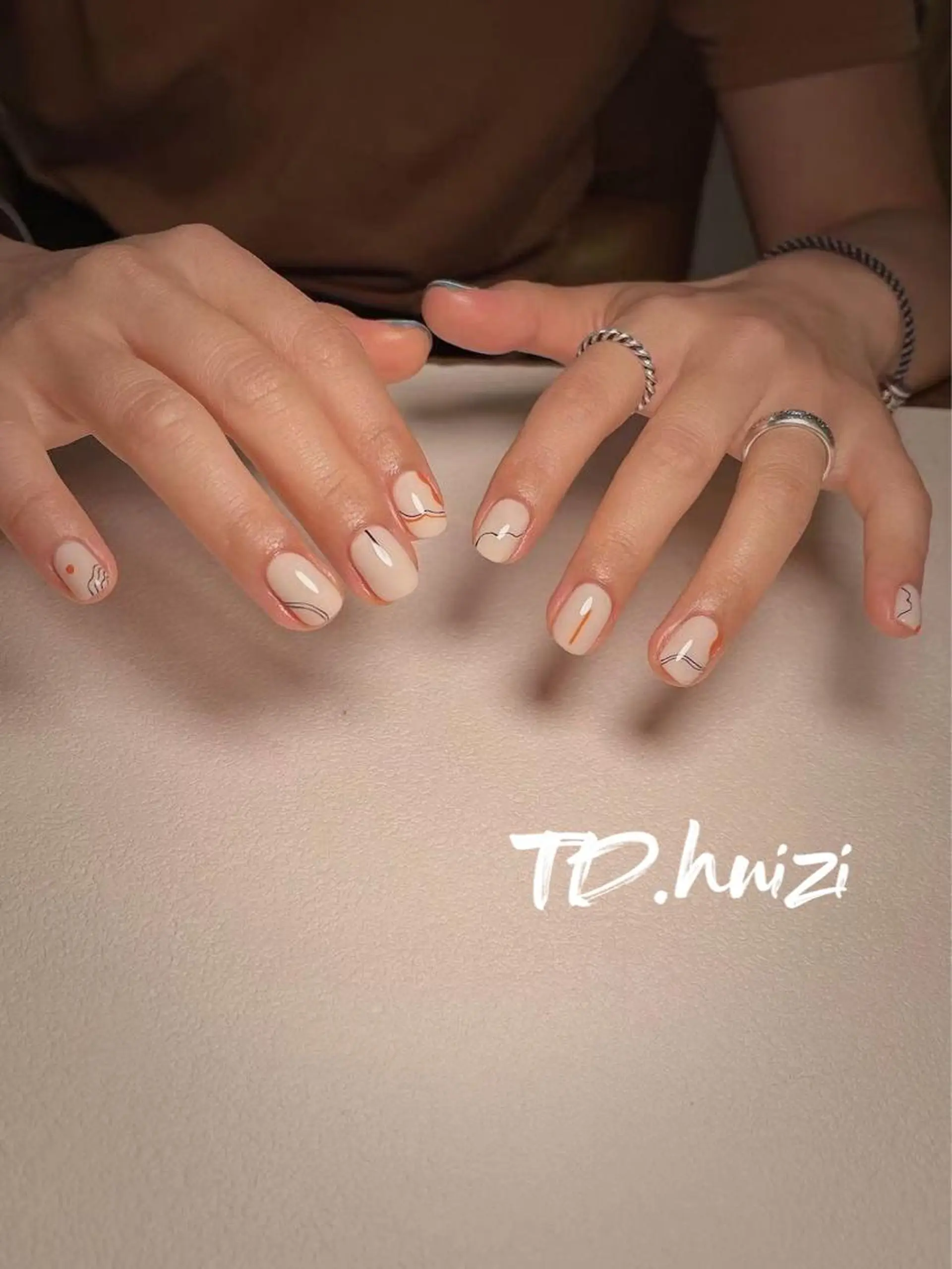 ショート めぐみのネイルサロン スタッフ練習のネイルデザイン