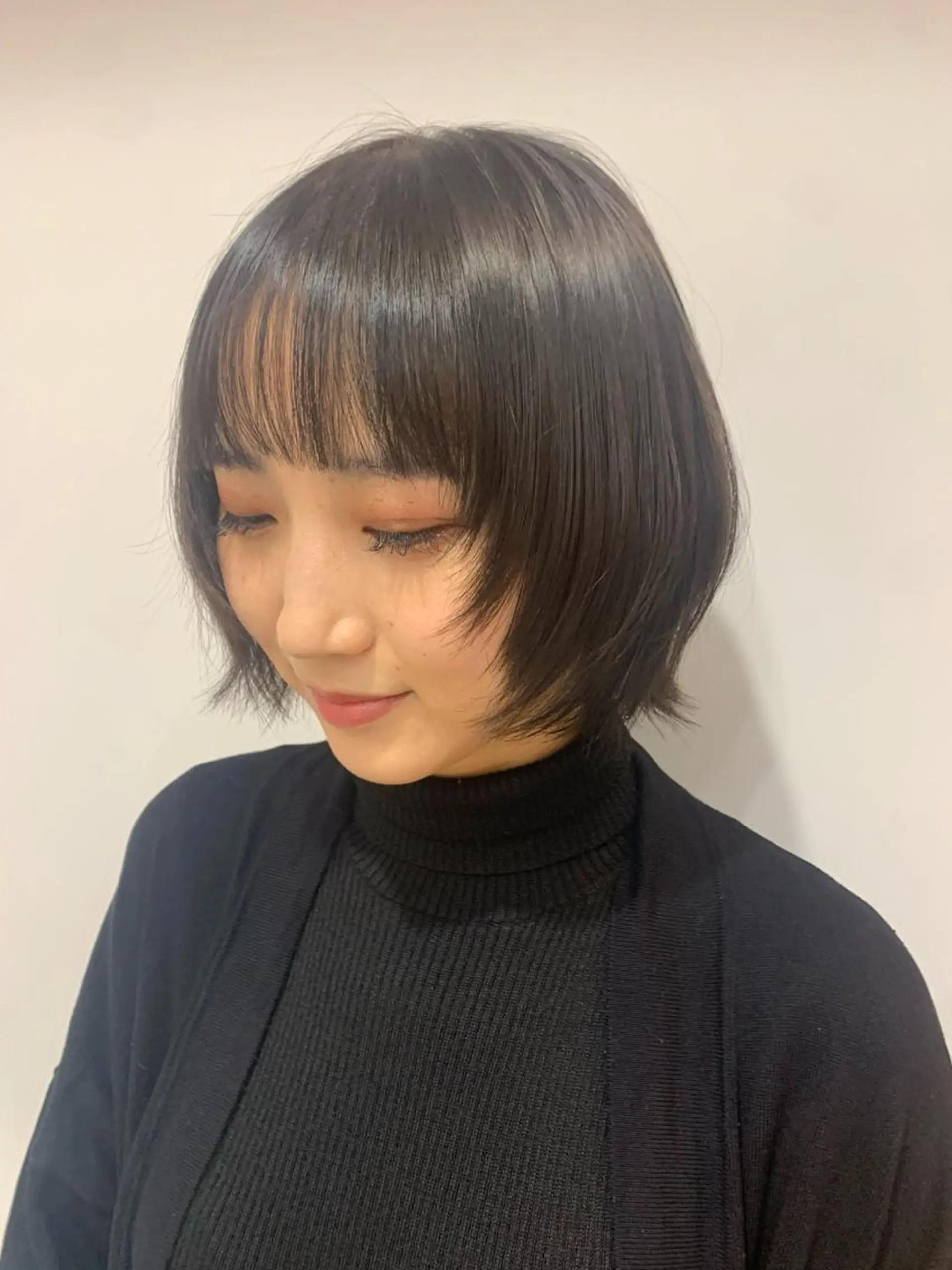 ミディアム カラー ボブ 顔まわりレイヤー レイヤーカット ウルフカット カット ヘアカラー トリートメント 中目黒🌼 🌼ハナのヘアスタイル