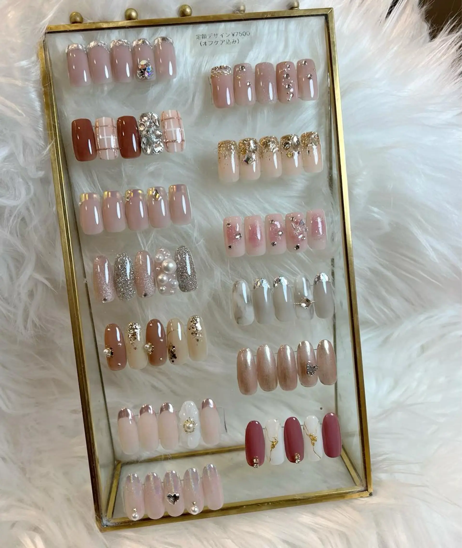 ネイル Lino+ ネイル&よもぎ蒸しのネイルデザイン