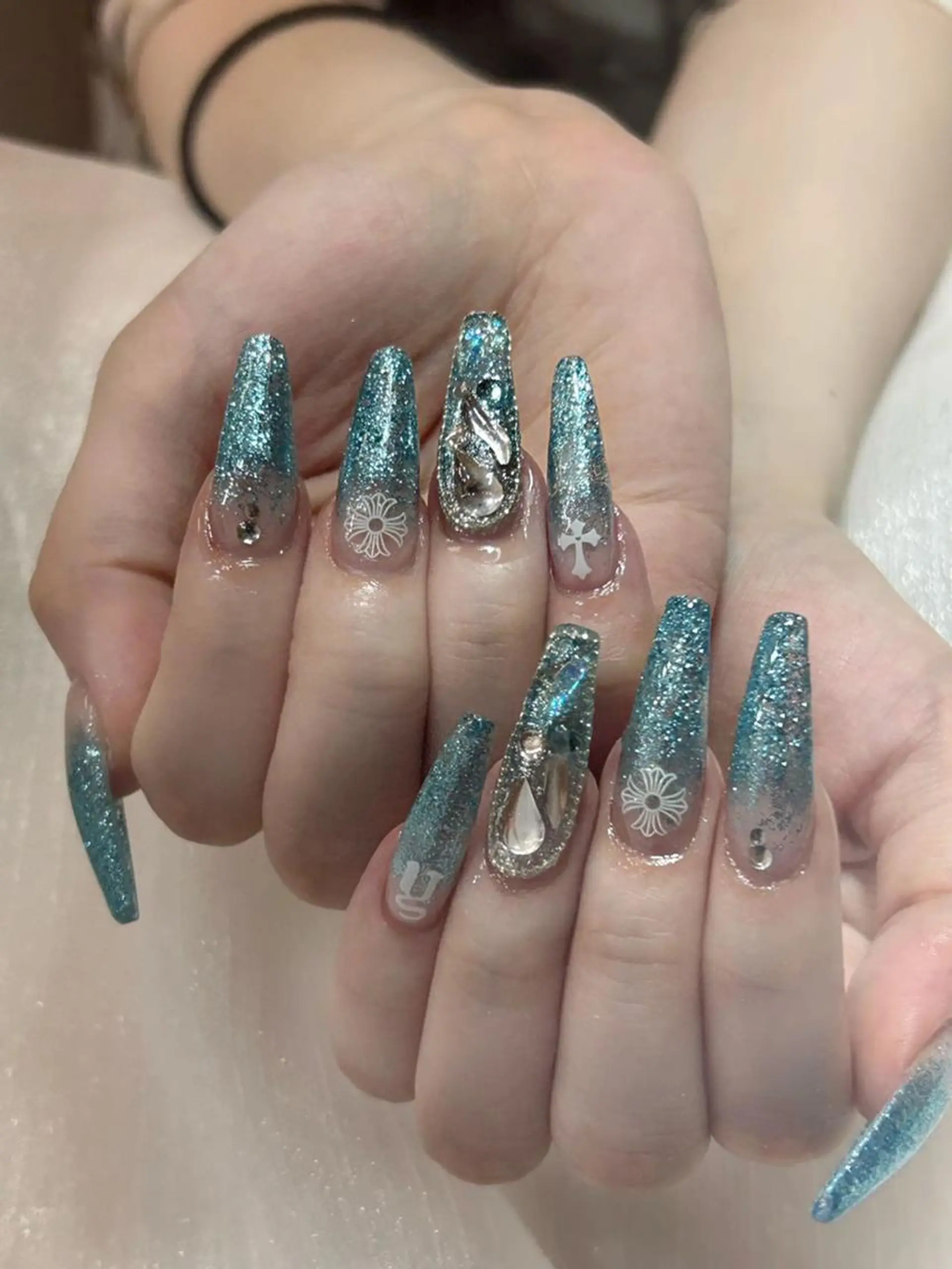 ネイル VIVIAN リサのネイルデザイン