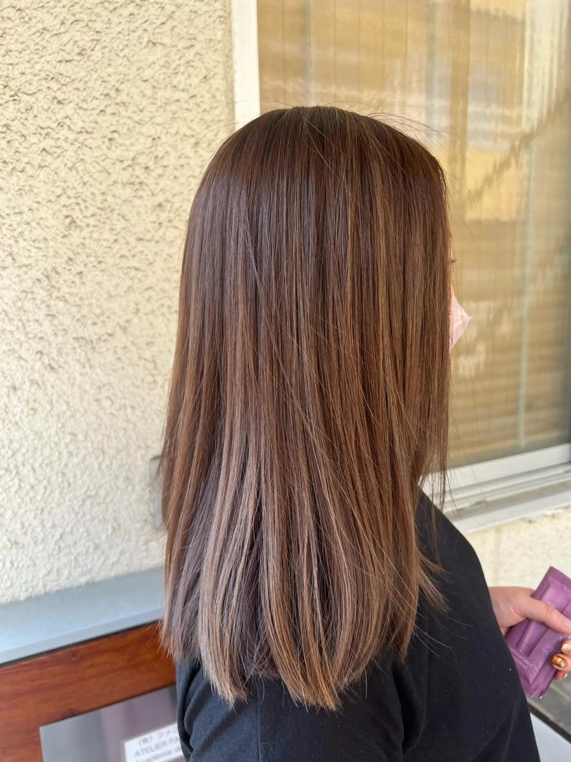 セミロング アトリエファゴ Yuineのヘアスタイル