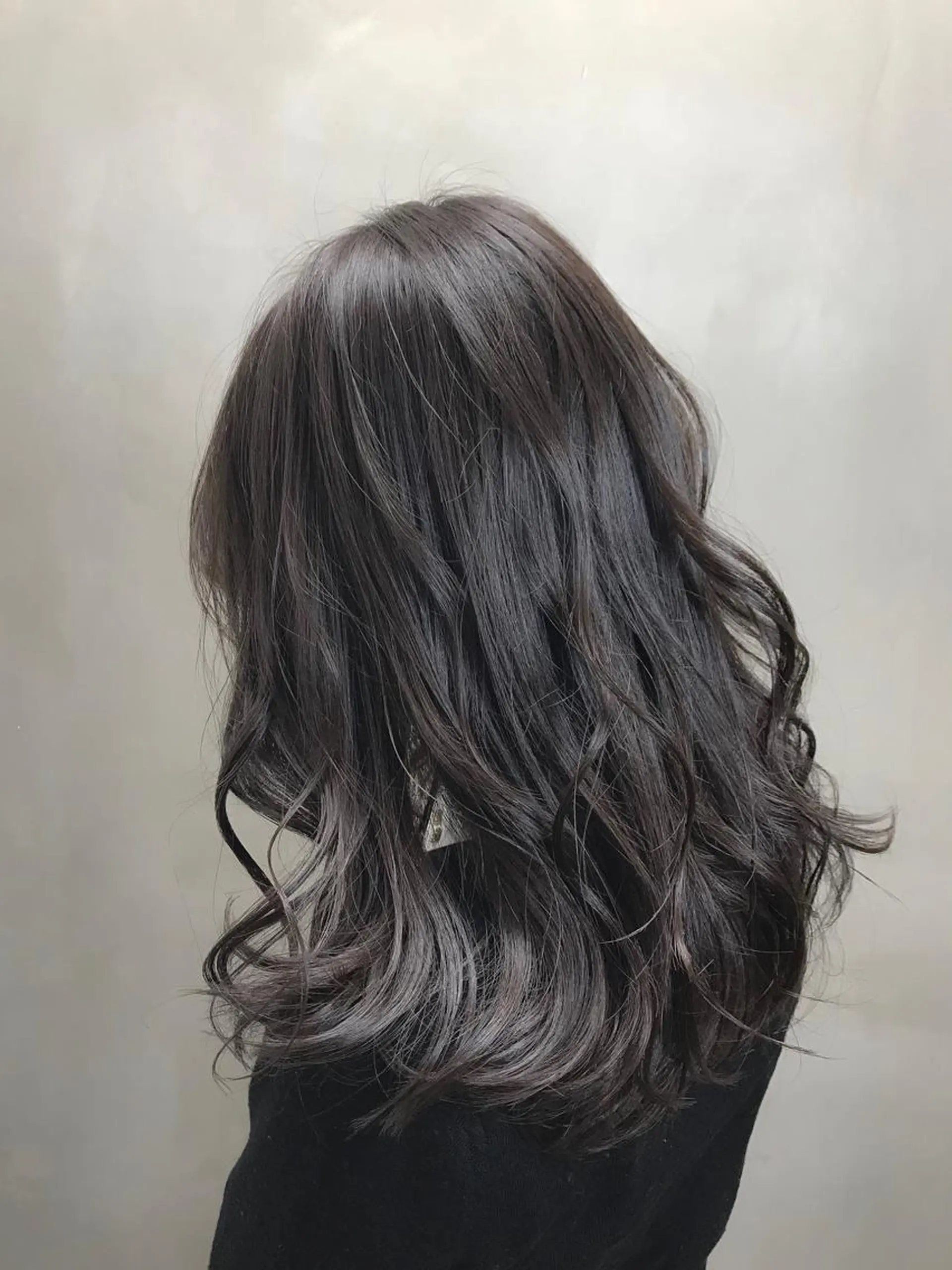 セミロング カラー アディクシーカラー アッシュ ブルーカラー ブルーアッシュ 【透明感、艶髪】西村 有司のヘアスタイル