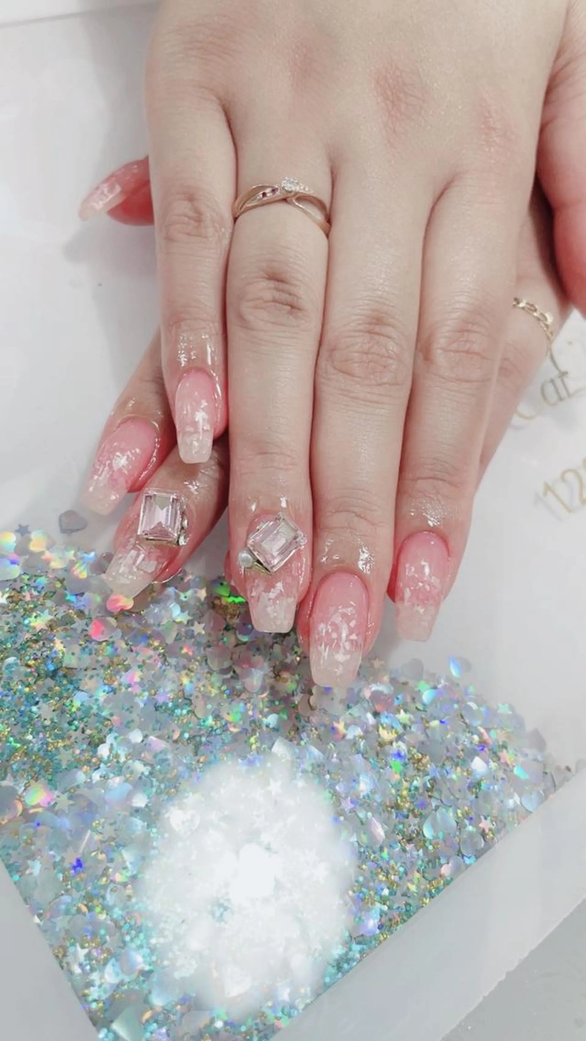 ネイル フットネイル AngelChris ビューティーサロンのネイルデザイン