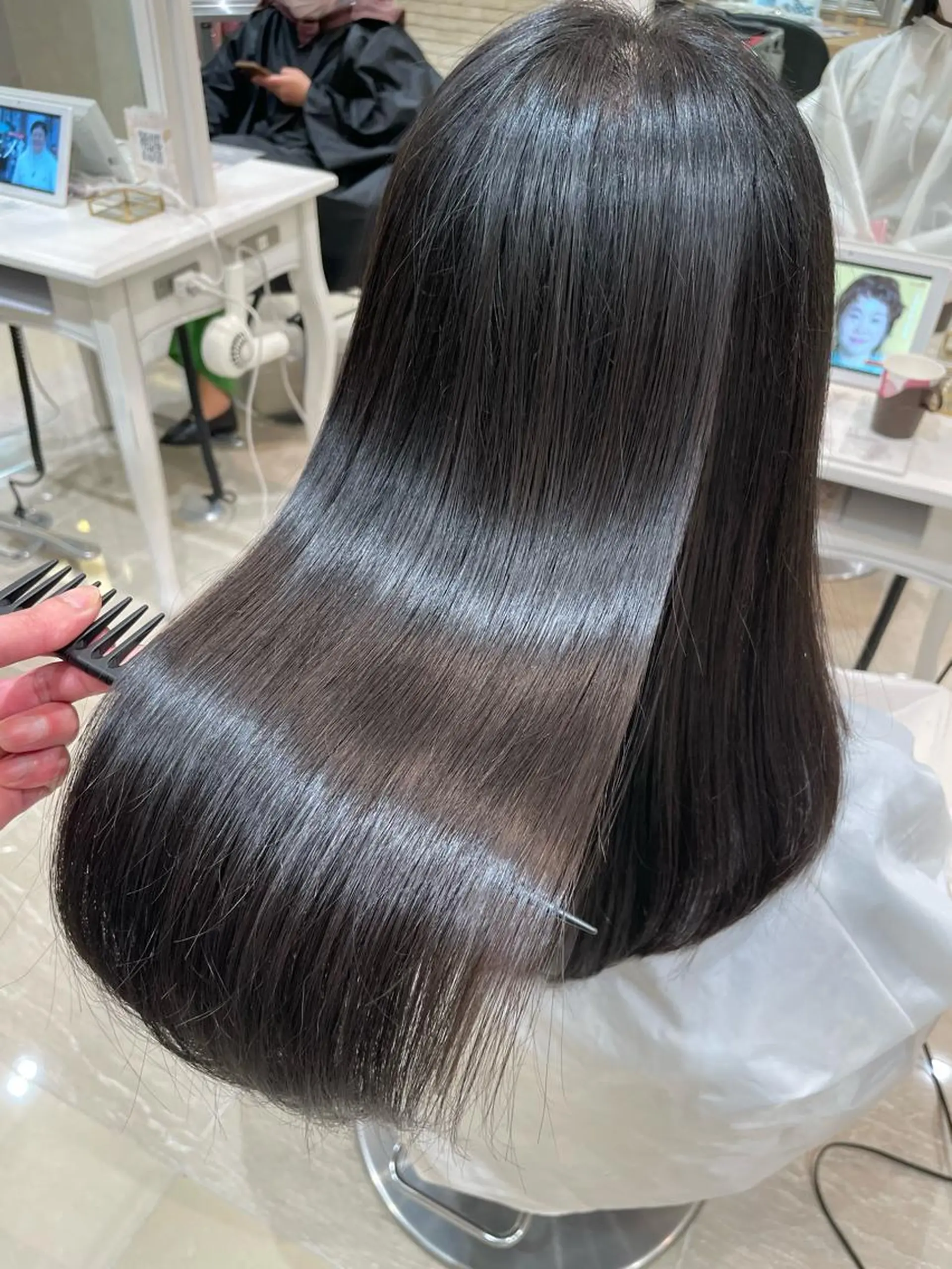 ロング 縮毛矯正 ✨酸性ストレート✨ 南川だいさくのヘアスタイル