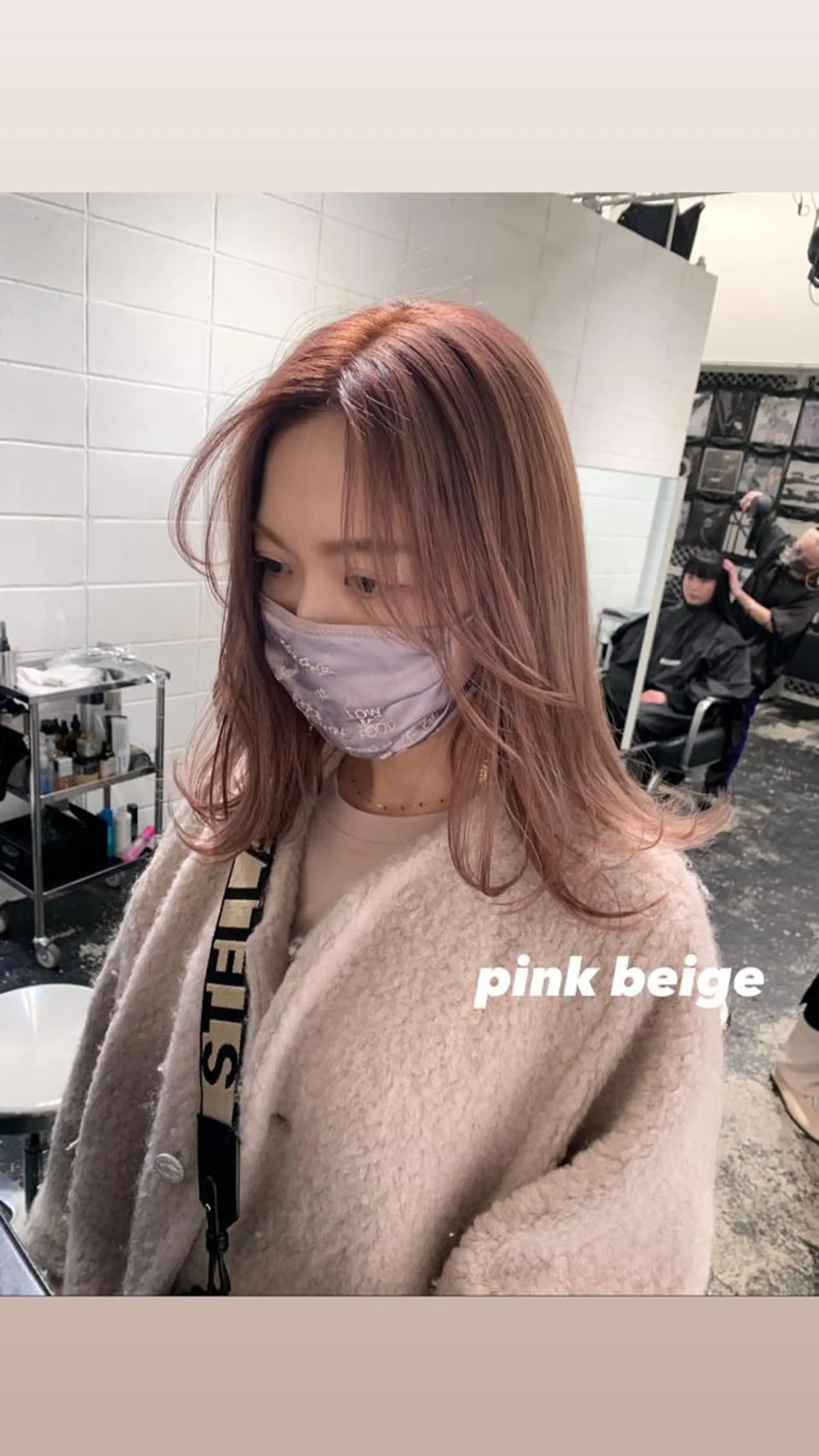 ミディアム カラー ヘアアレンジ ベージュカラー ブリーチ ピンクカラー ピンクベージュ カット ヘアカラー トリートメント 艶ハイトーン/ヘア アレンジAYAKAのヘアスタイル