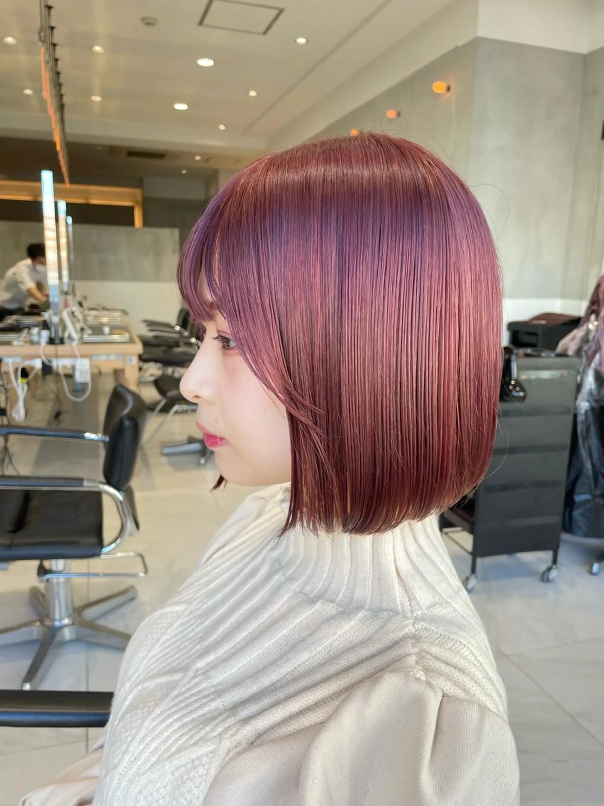 ショート オリーブ カラー✨有坂映哉のヘアスタイル