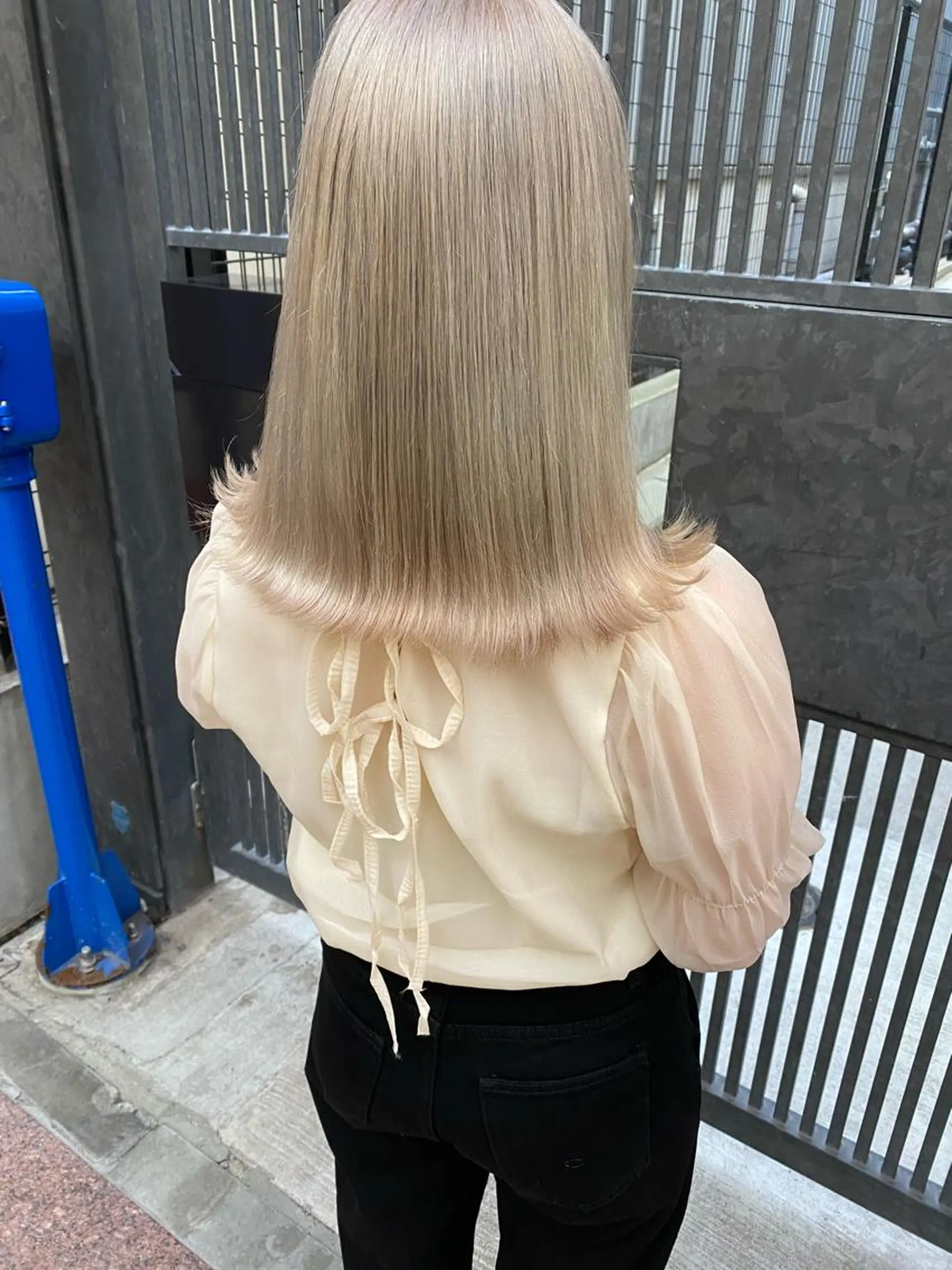 ミディアム 艶髪 森田/嵩士のヘアスタイル