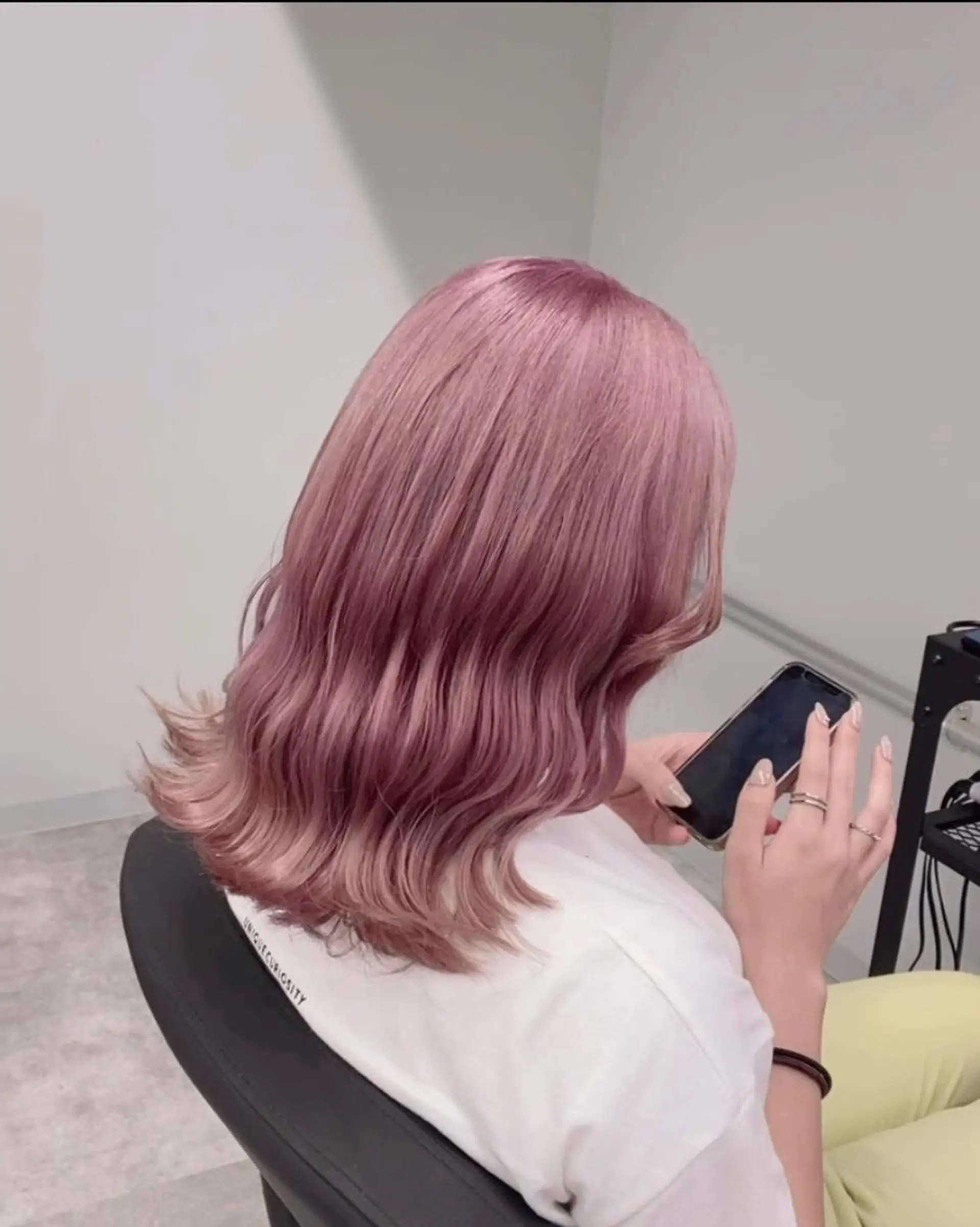 ミディアム カラー ピンクカラー ホワイトピンク esu 天満のヘアスタイル