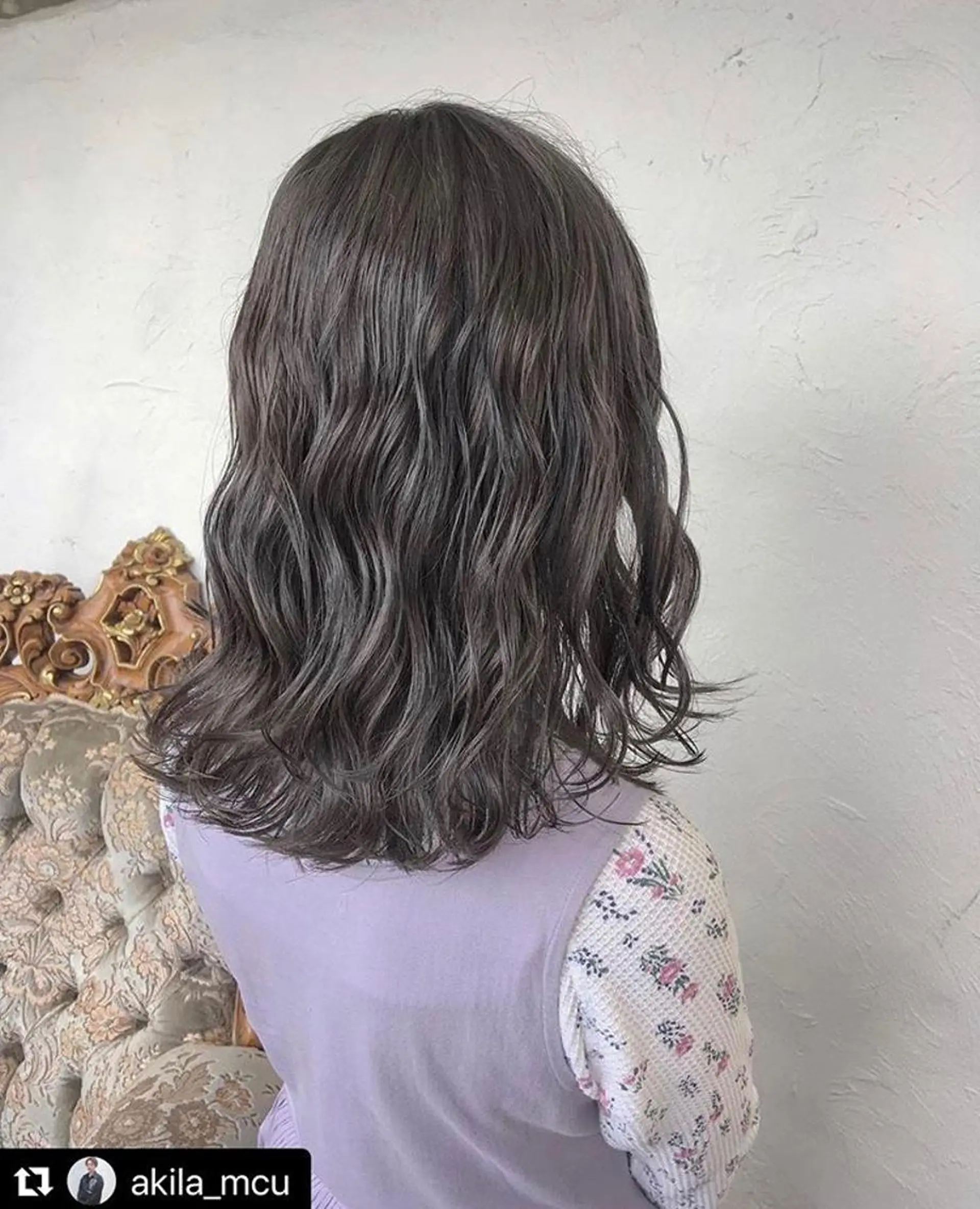 セミロング カラー ヘアアレンジ アッシュ アッシュグレー ブリーチ 外国人風カラー エグチ アキラのヘアスタイル