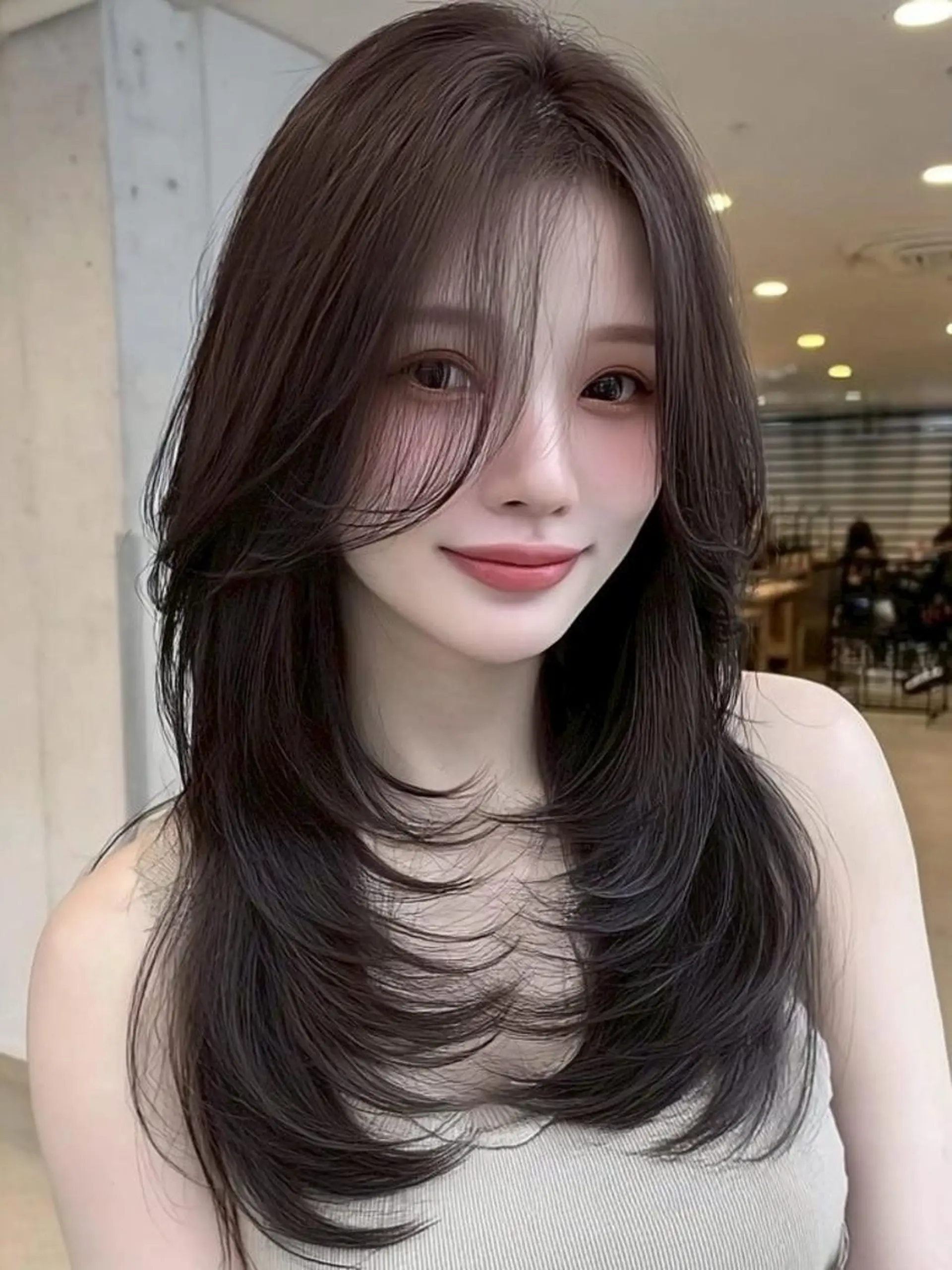 セミロング レイヤーカット ヘアカラー MARIN /天王寺 🤍のヘアスタイル