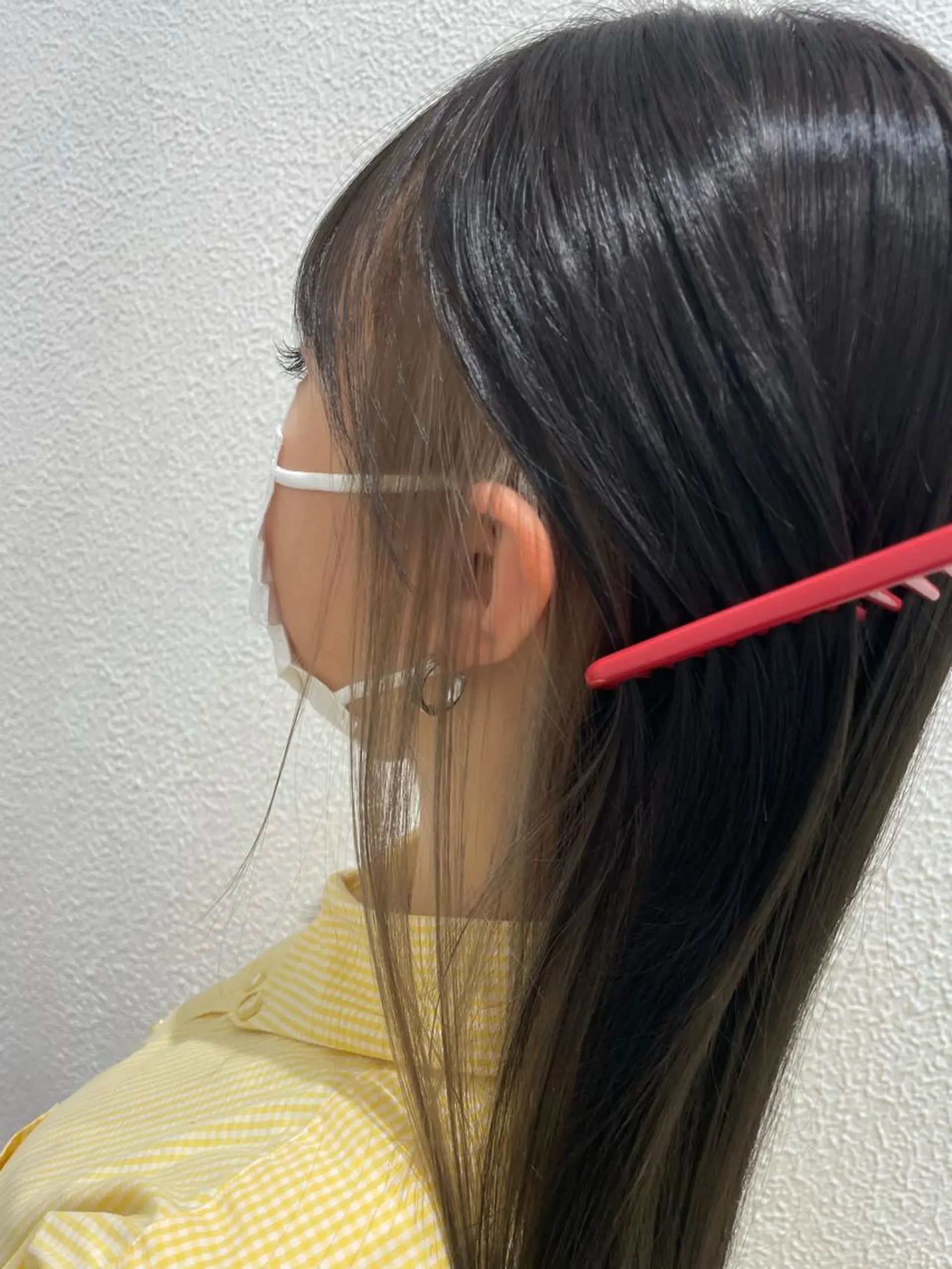 セミロング カラー グレージュ インナーカラー ミルクティーグレージュ 渡部 恭子のヘアスタイル