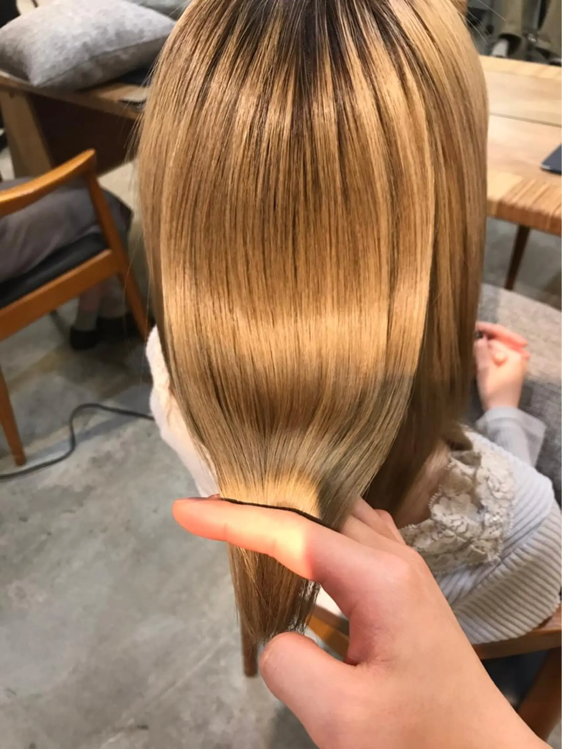 ミディアム 大塚 愛のヘアスタイル