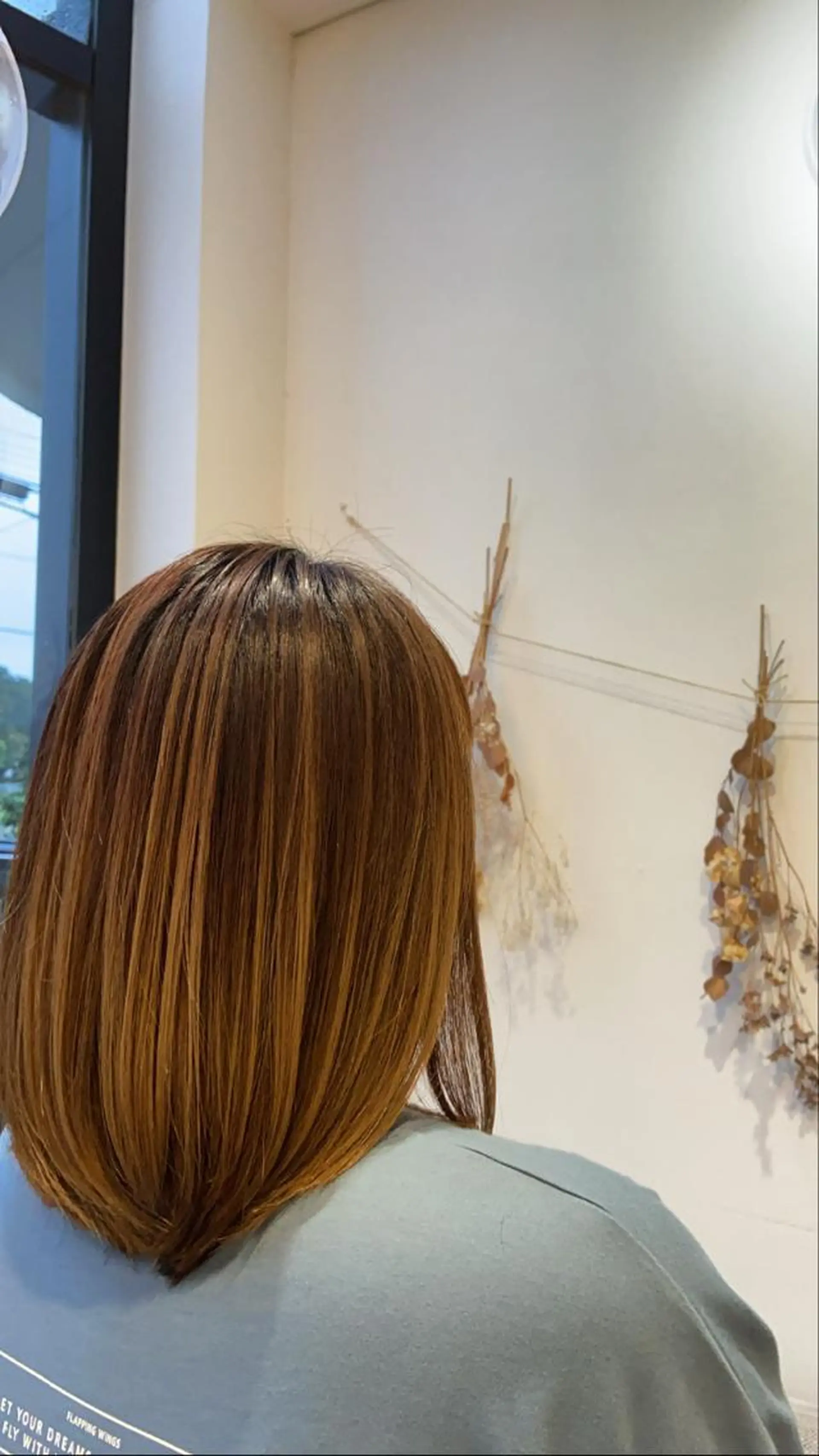 ミディアム トリートメント ビューティーアイラッシュ エルミこうのす所属・小島 多恵のマツエク・マツパデザイン