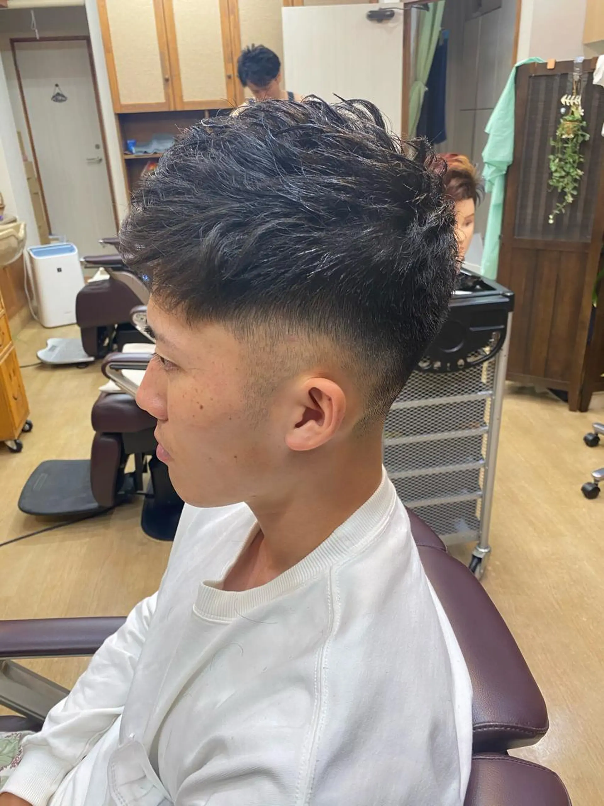 ショート パーマ メンズ 浅見 天翔のヘアスタイル