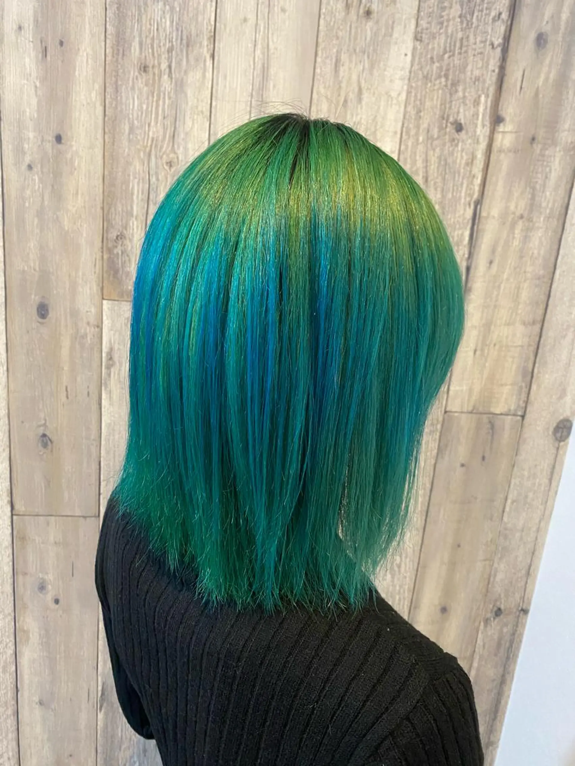 カラー 大芝 沙耶のヘアスタイル