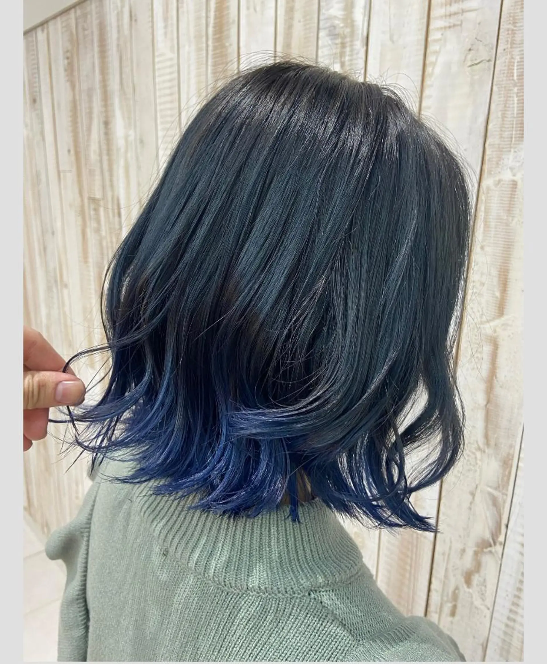 ミディアム ベージュカラー/ いぢちるみのヘアスタイル