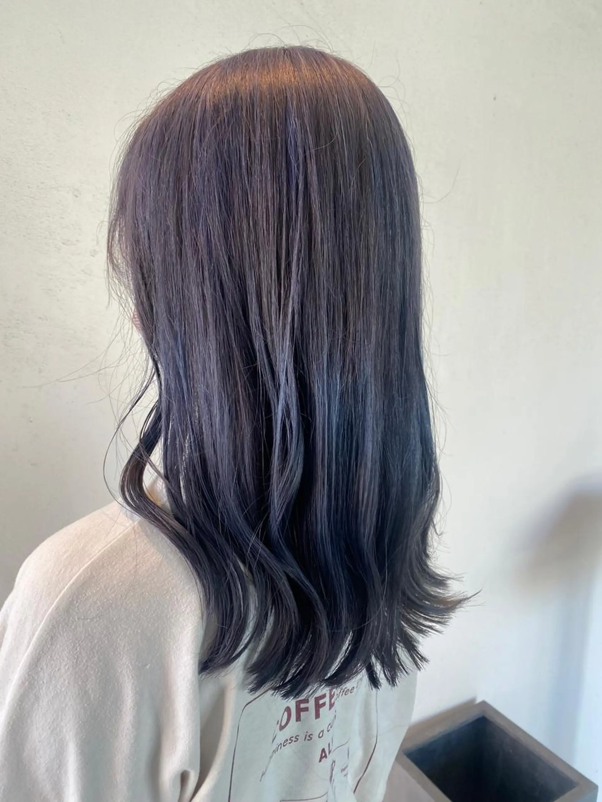 ロング カラー グレージュ ラベンダーカラー ラベンダーグレージュ ラベンダーグレー カット ヘアカラー トリートメント 中井 一葉のヘアスタイル