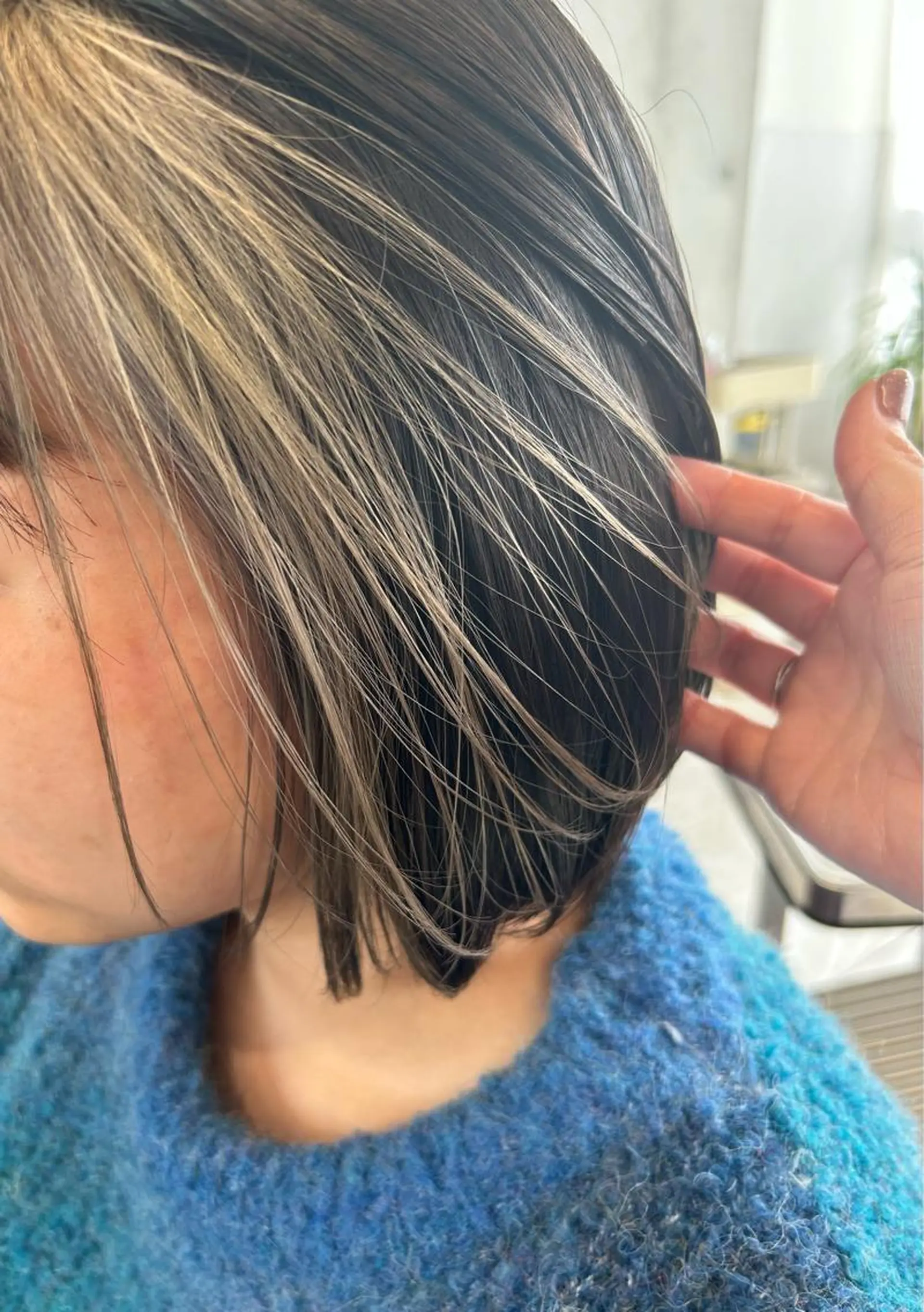 ミディアム カラー ミストバング  フェイスフレーミング にった みずきのヘアスタイル