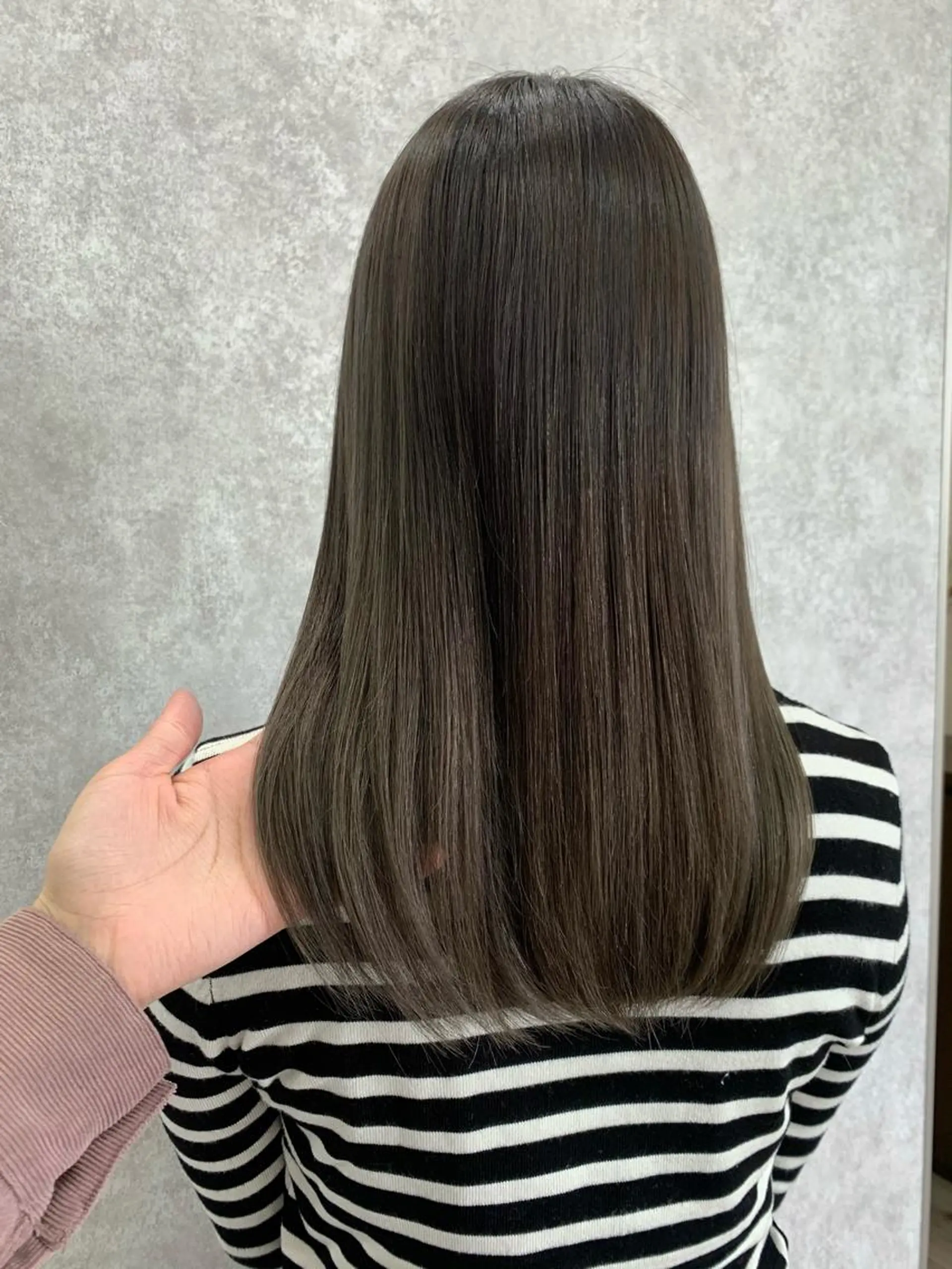 ロング カラー ブリーチ 透明感カラー グレージュ たなか りなのヘアスタイル
