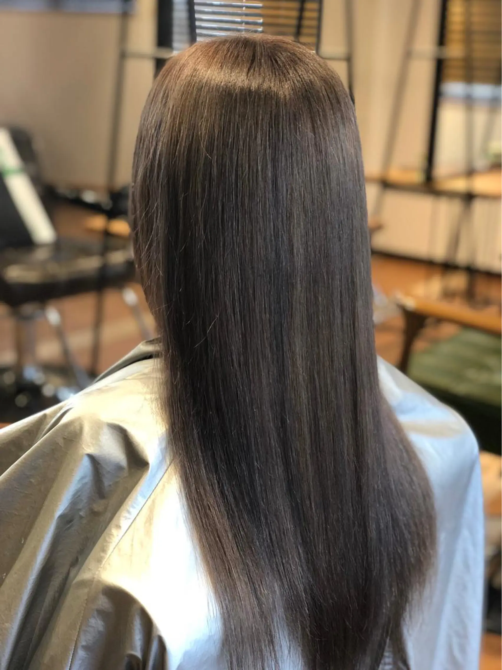 ロング カラー 透明感カラー カット ヘアカラー 縮毛矯正 トリートメント 山﨑 優真のヘアスタイル