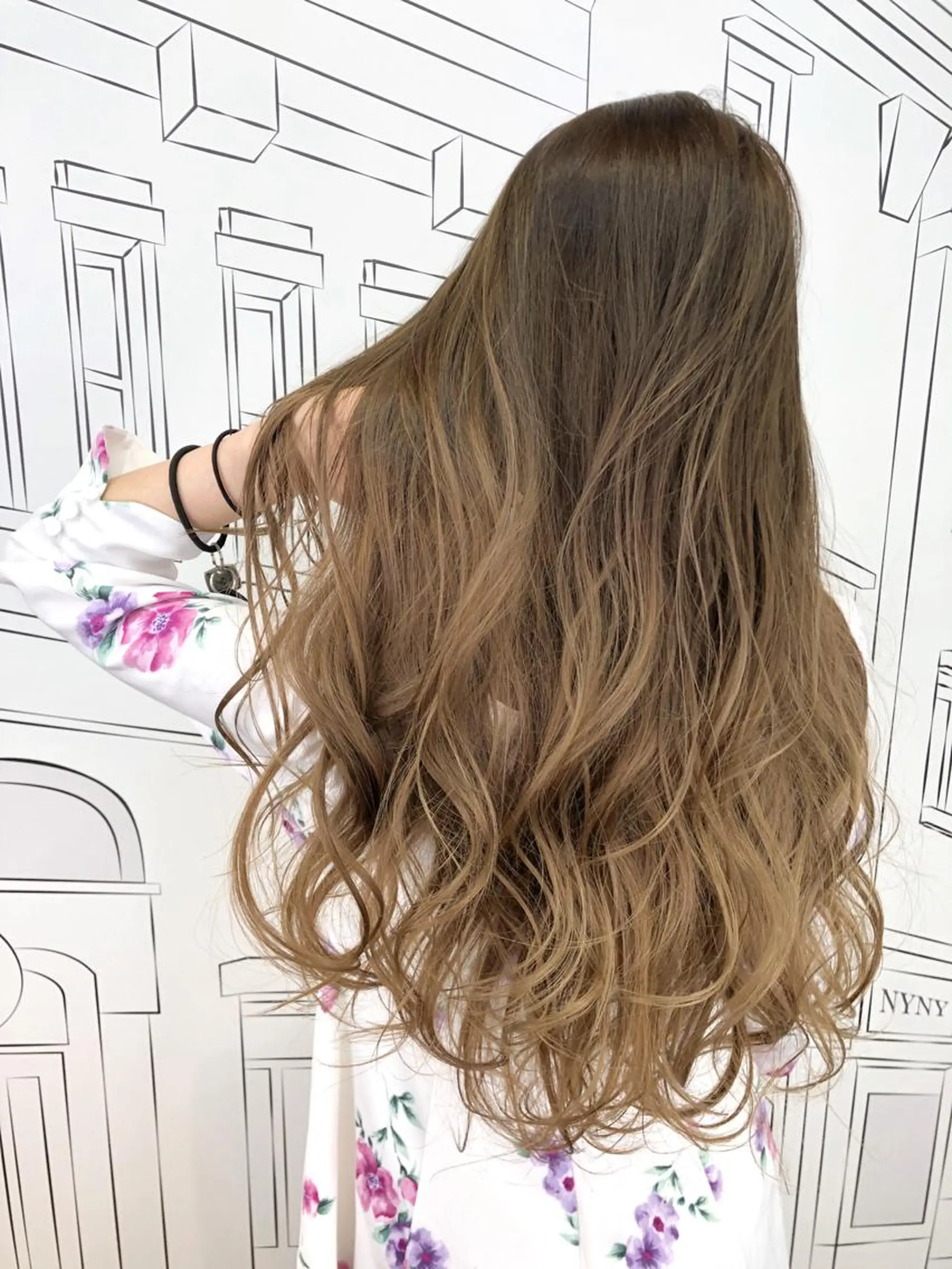 ロング カラー バレイヤージュ ブロンド 外国人風カラー レイヤーカット レイヤー⭐️カラー ⭐️平川雅史のヘアスタイル