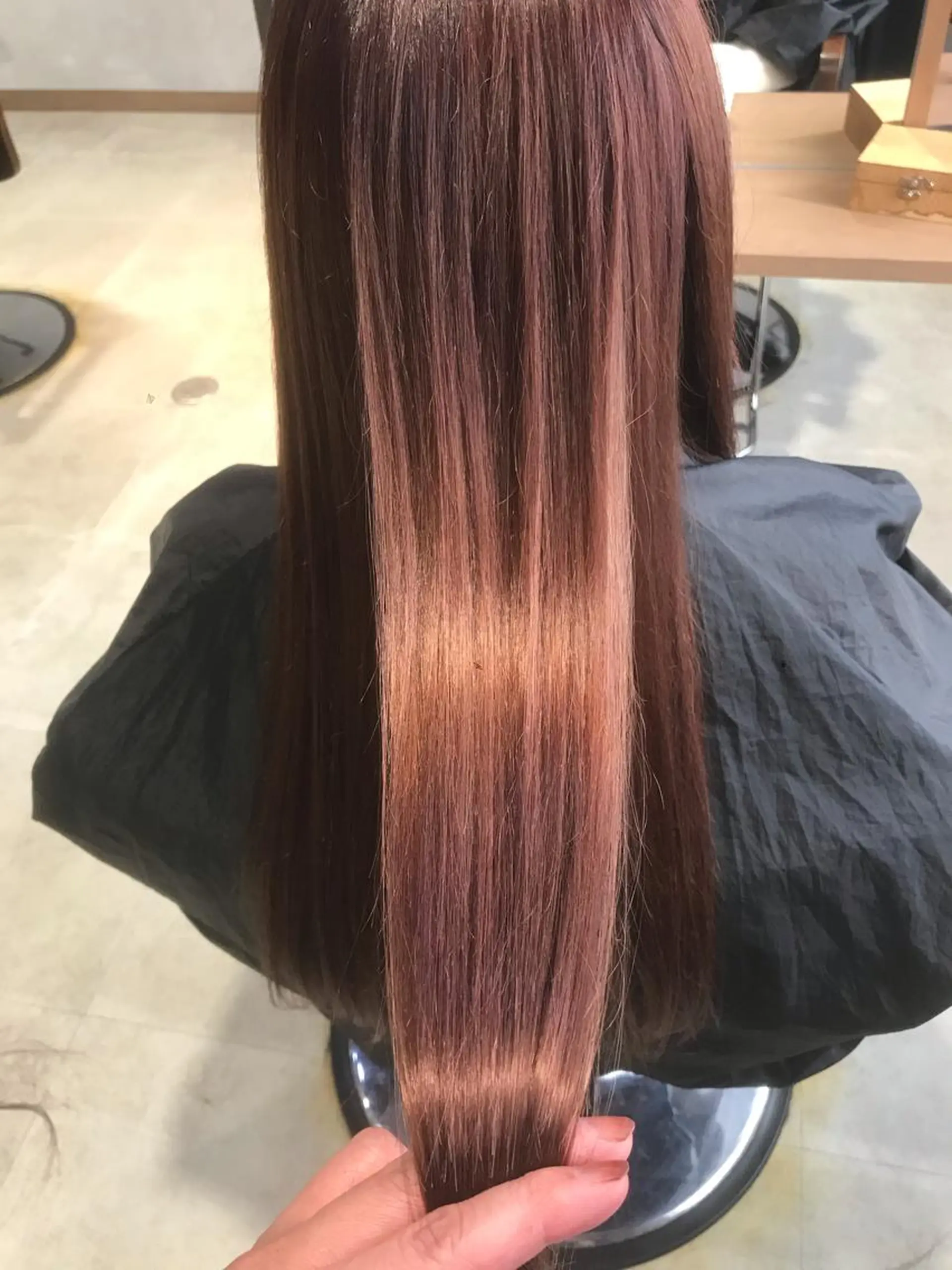 ロング カット トリートメント ブリーチカラー☆ 再生トリートメントのヘアスタイル