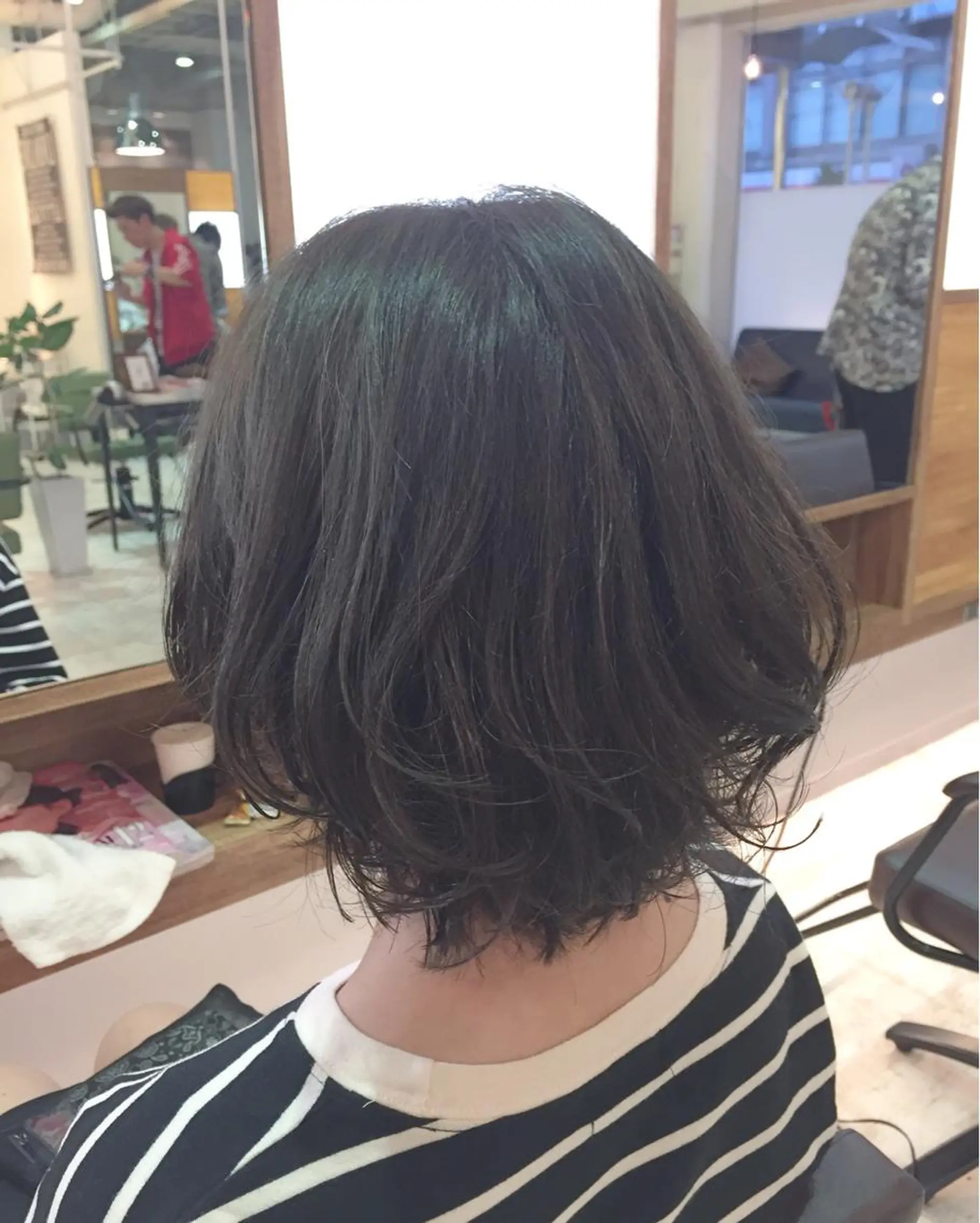 ショート ミディアム カラー ブルーカラー ブルージュ イルミナカラー 青木 茂樹⭐️ 透明感カラーのヘアスタイル