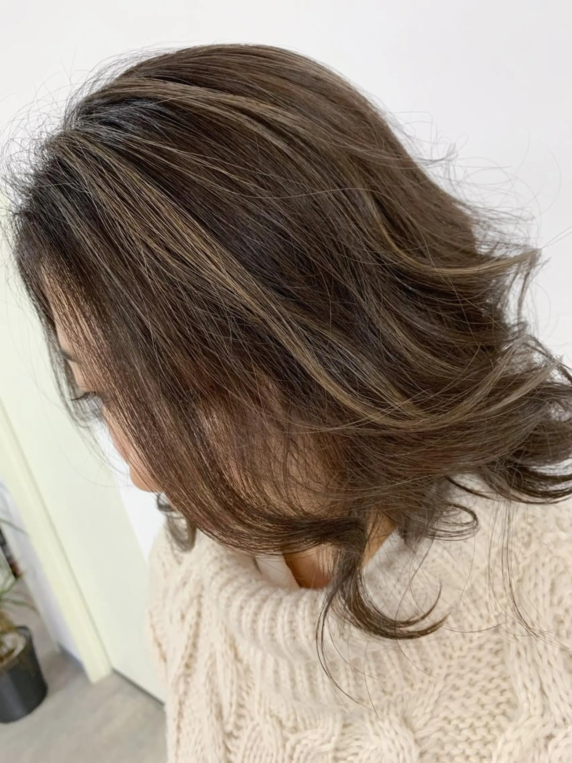 ミディアム 縮毛矯正 ヘアカラー トリートメント 🥇近藤 恭輔🥇 Recharme新保のヘアスタイル