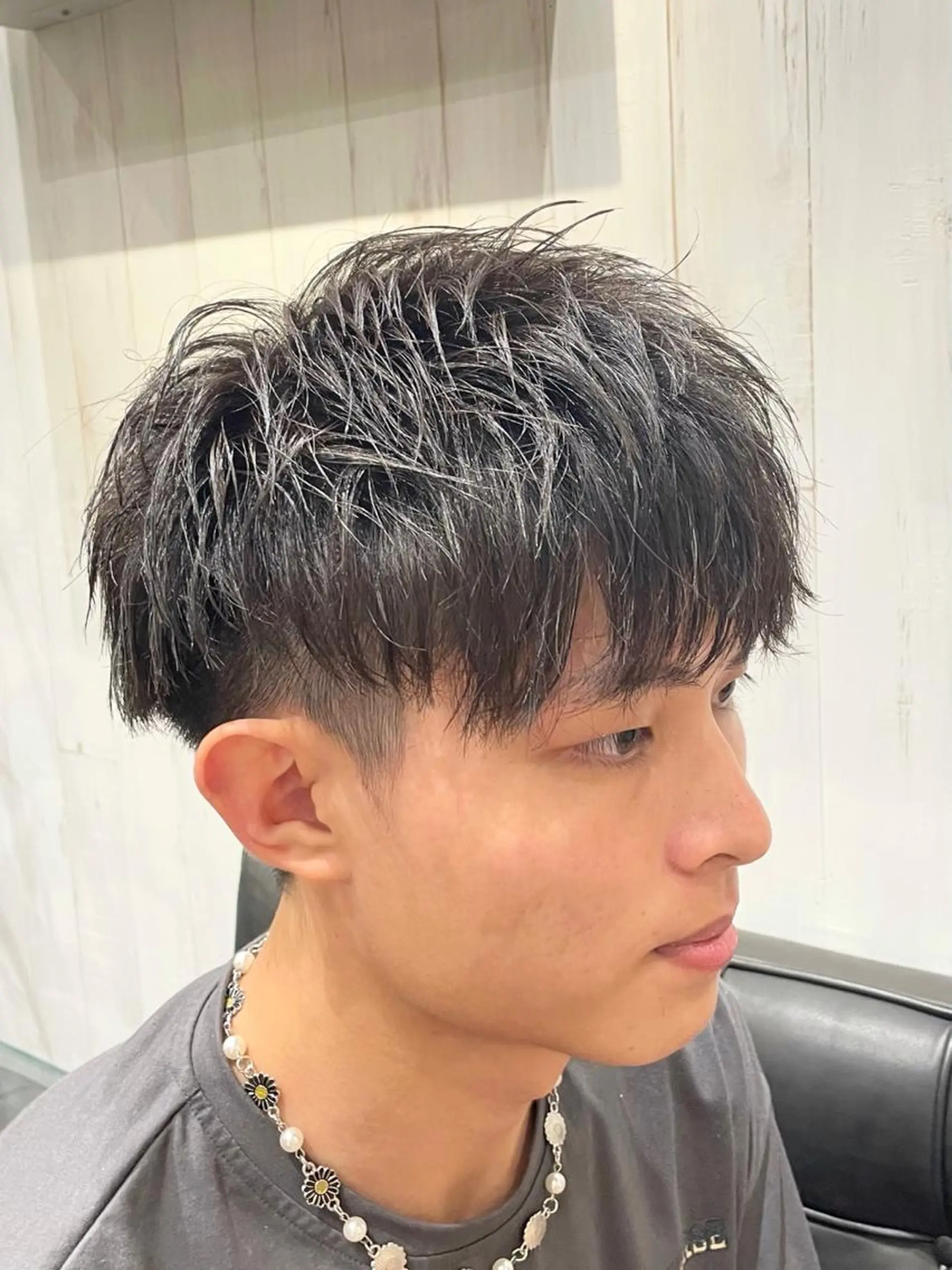 ショート 安彦 健太郎のヘアスタイル