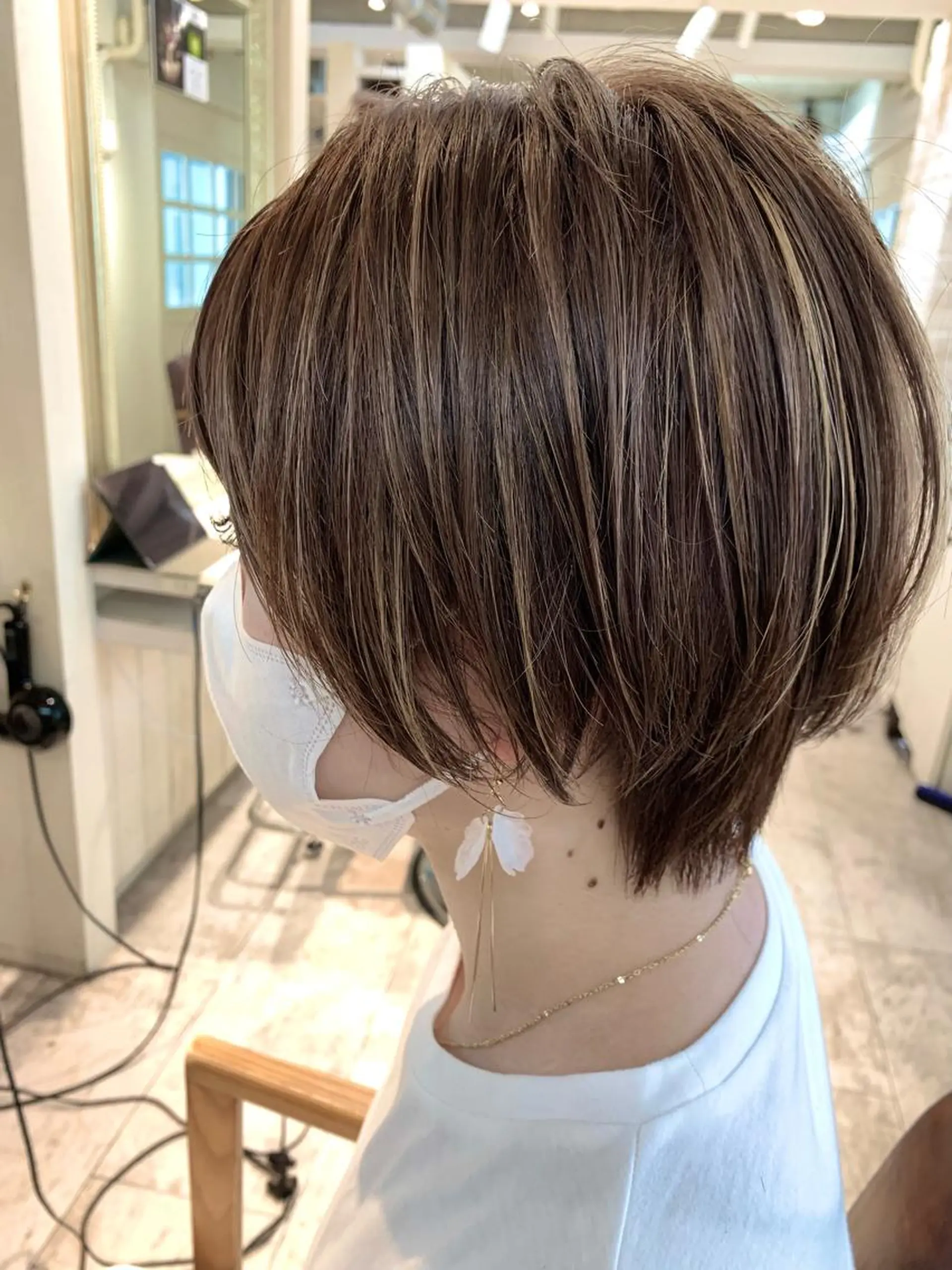 ショート ハイライト ヘアカラー ✨ハイトーン✨艶髪 ✨髪質改善✨和田のヘアスタイル