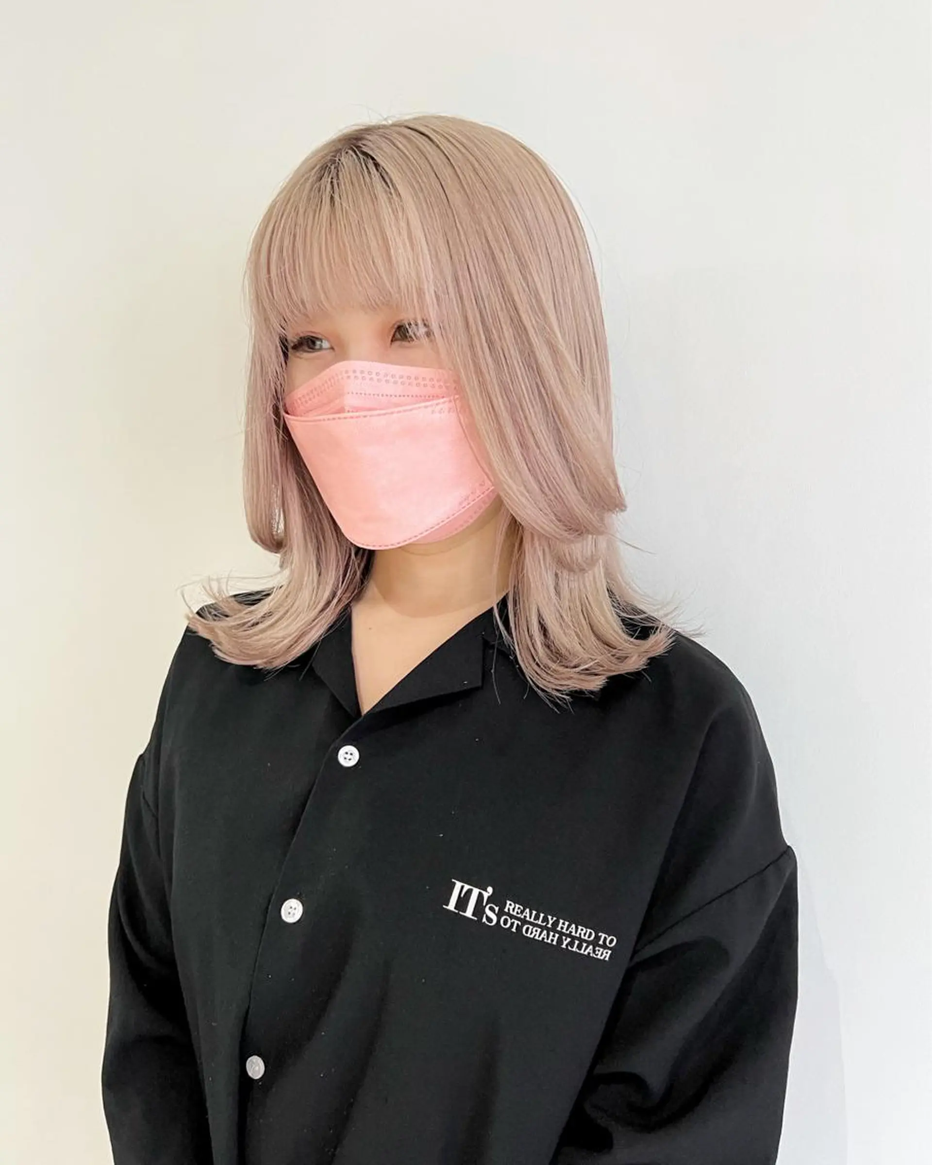 ミディアム デザイン🥇複雑履歴 ハイトーン特化のヘアスタイル