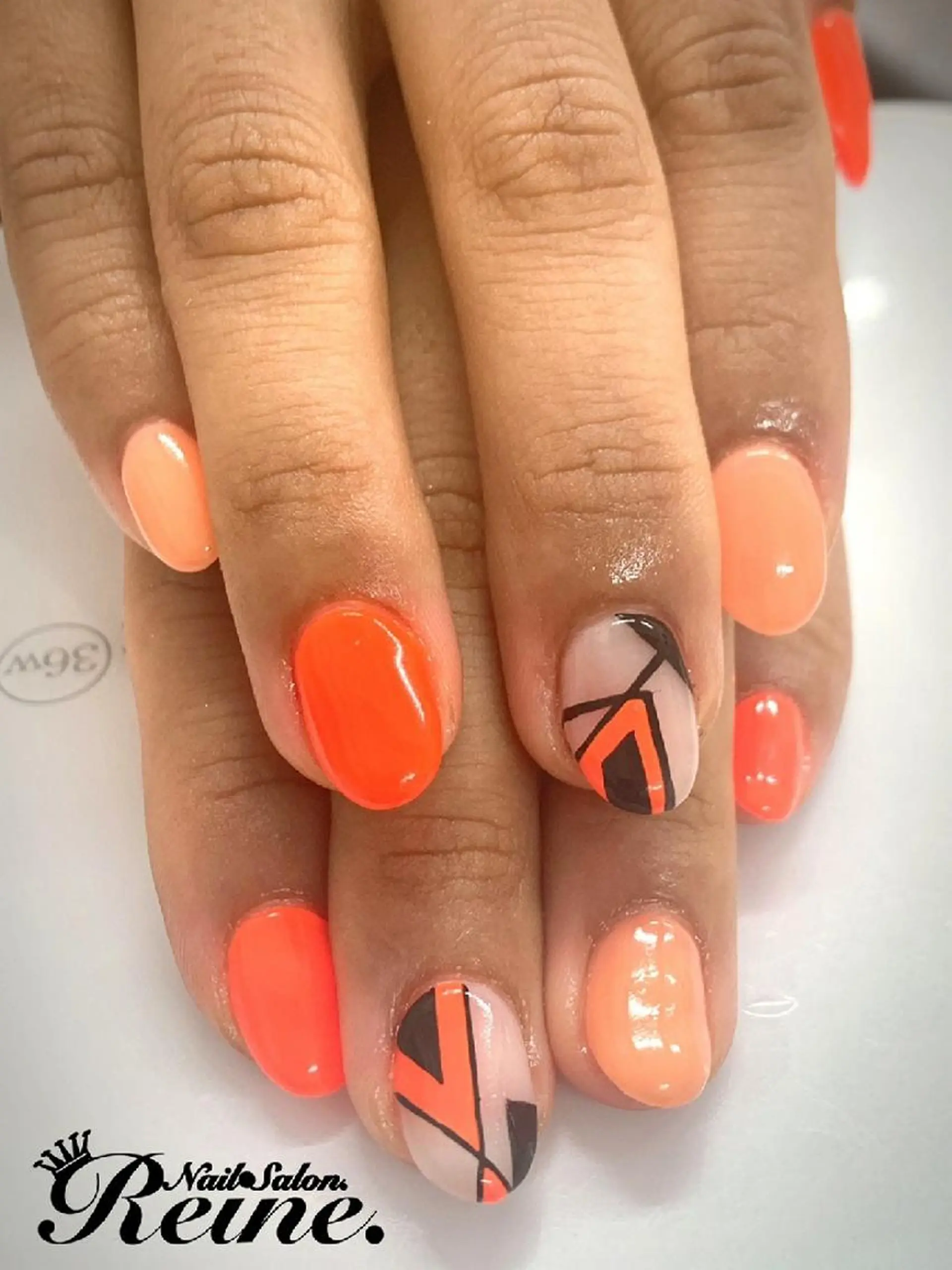 ネイル オレンジ Nailsalon Reine所属・玉栄 伶奈のネイルデザイン