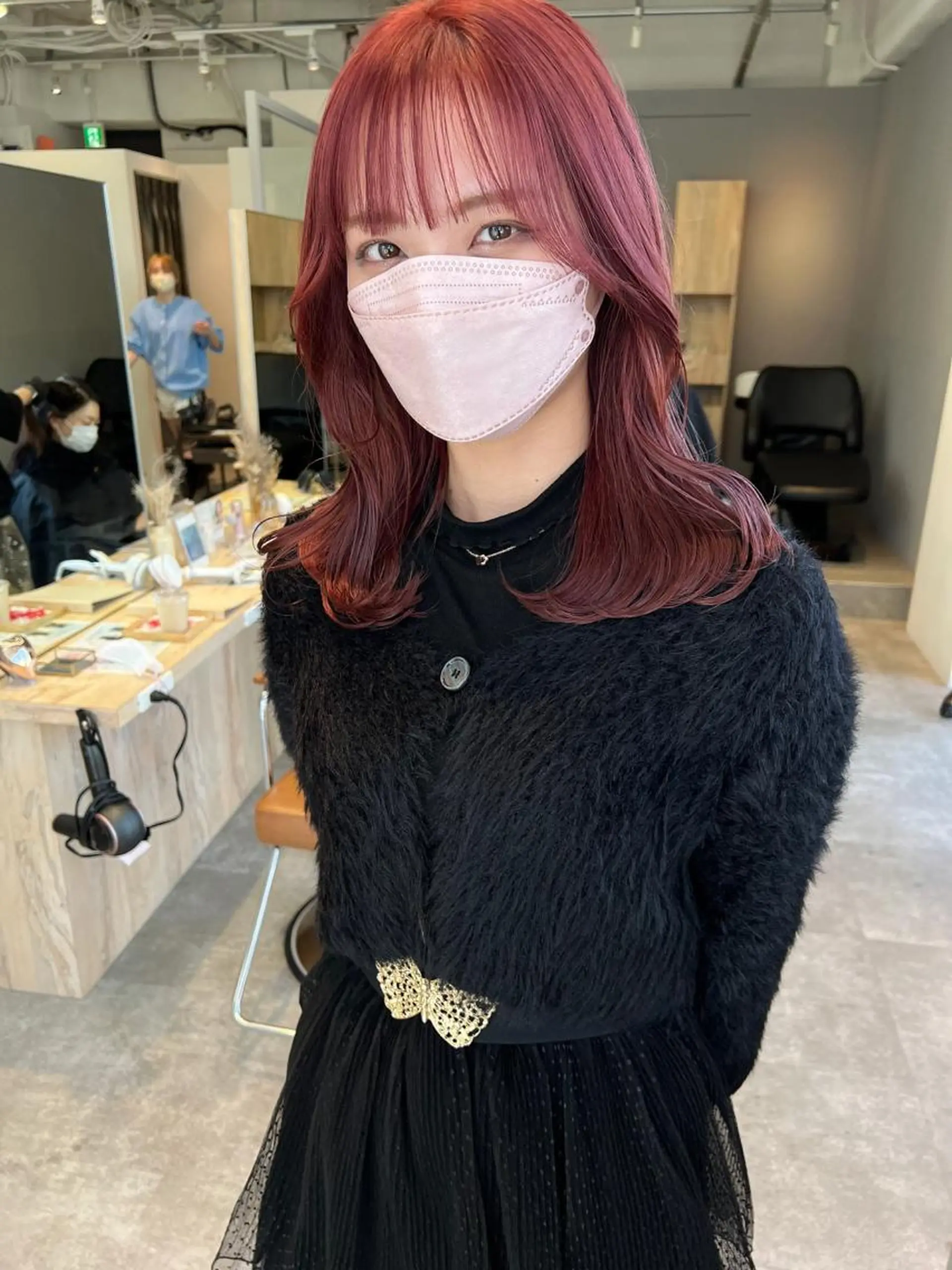 ミディアム カット ヘアカラー mai 🌷のヘアスタイル