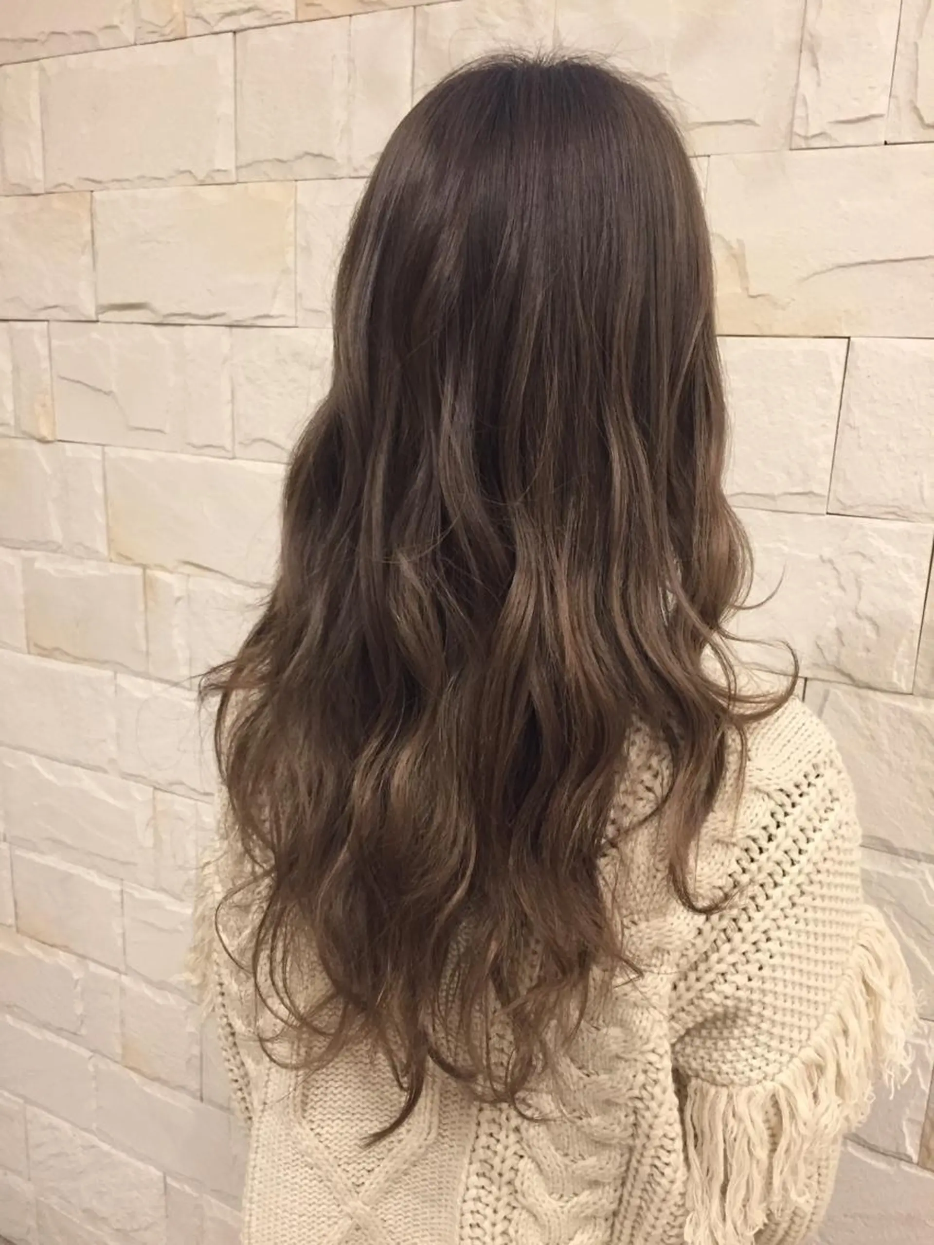 ロング カラー _WHITE 高槻店 平野湧人　/髪質改善のヘアスタイル