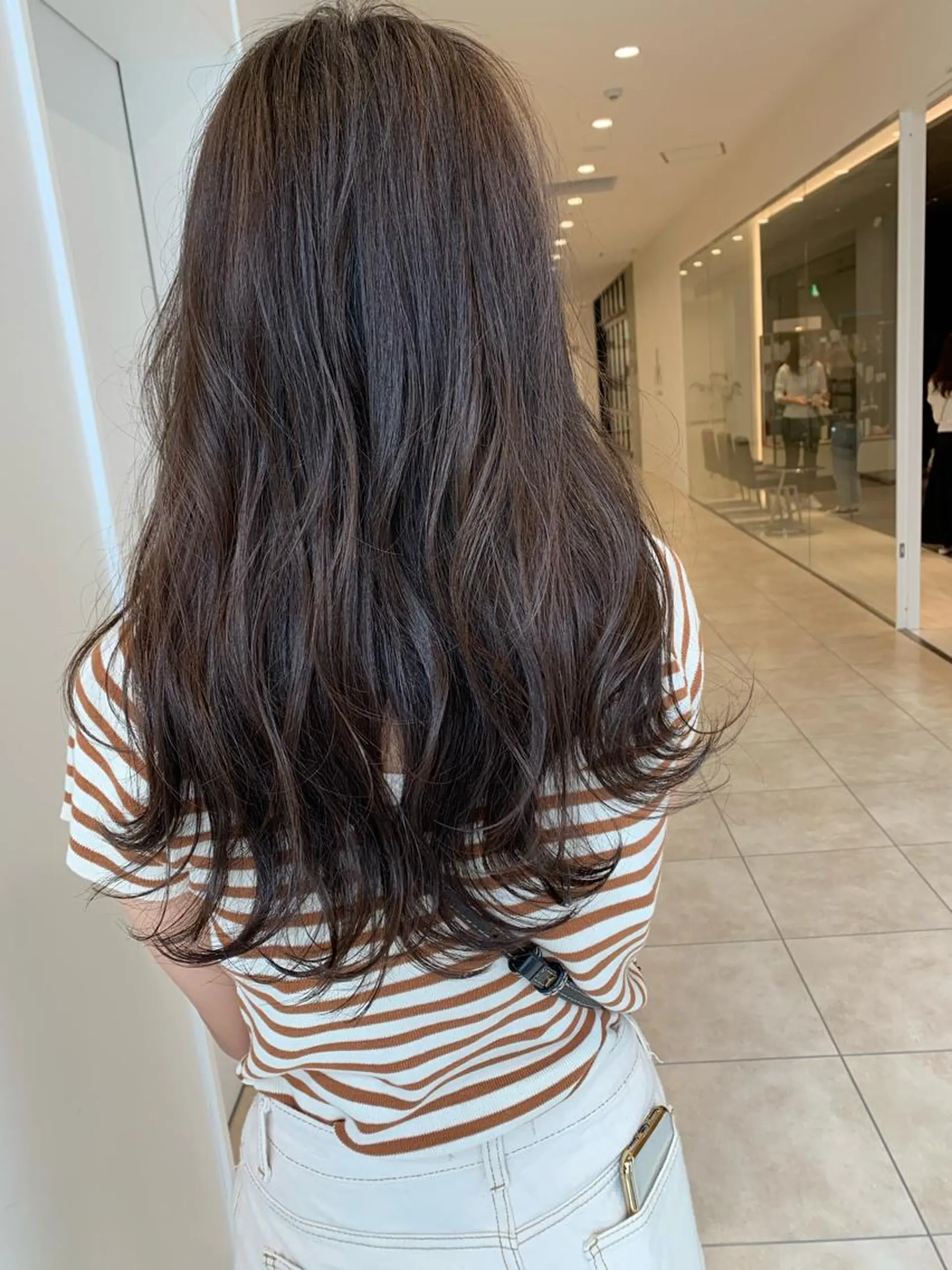 ミディアム カット講師 久保匠のヘアスタイル