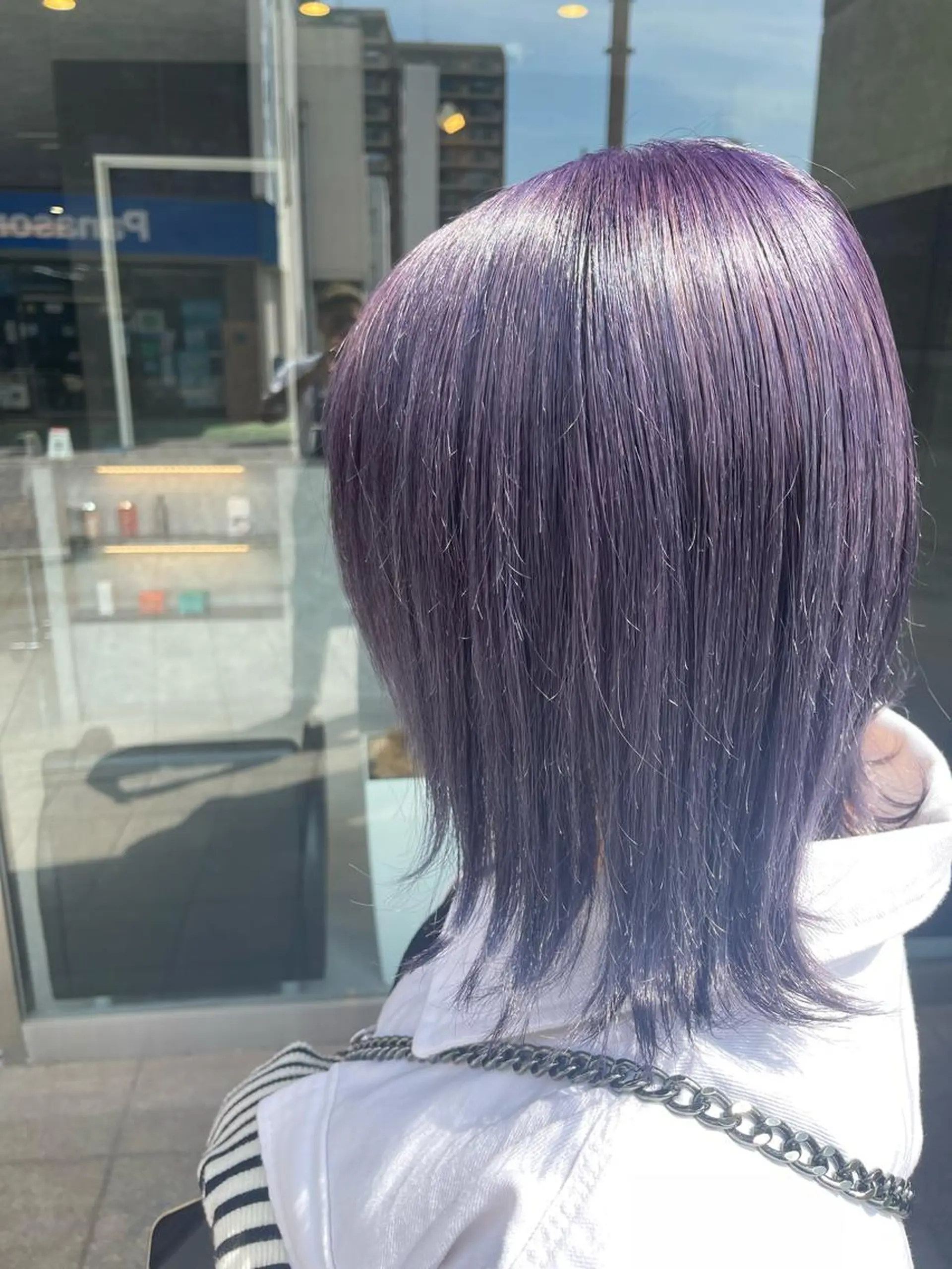 ショート ヘアカラー ハイトーン ／ レイヤー/吉田陸斗のヘアスタイル