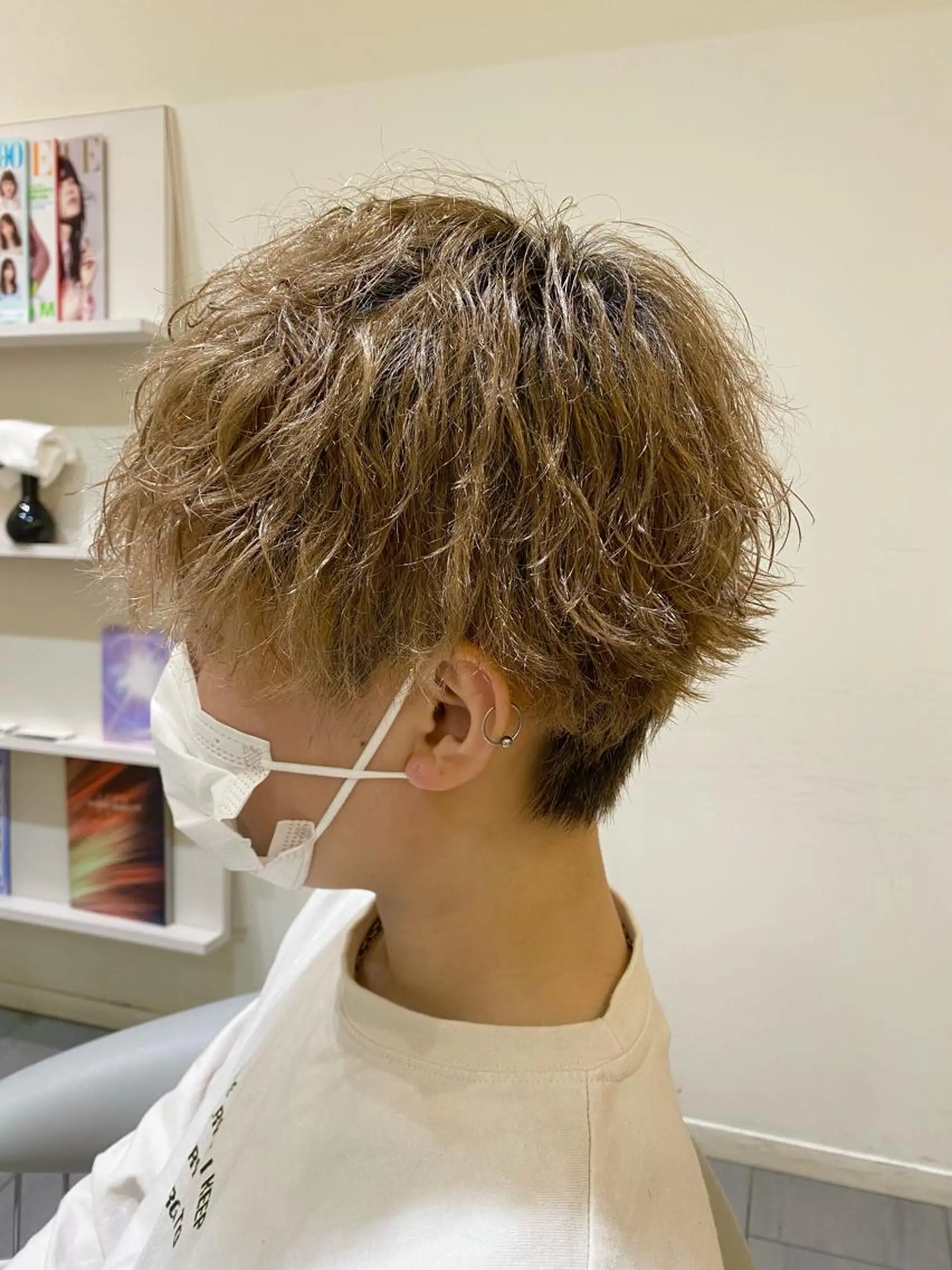 メンズ マッシュ Ｈａｉｒ’ｓ Ｇａｌｌeｒｙ所属・コテ巻きパーマ 阪上 沙織のヘアスタイル