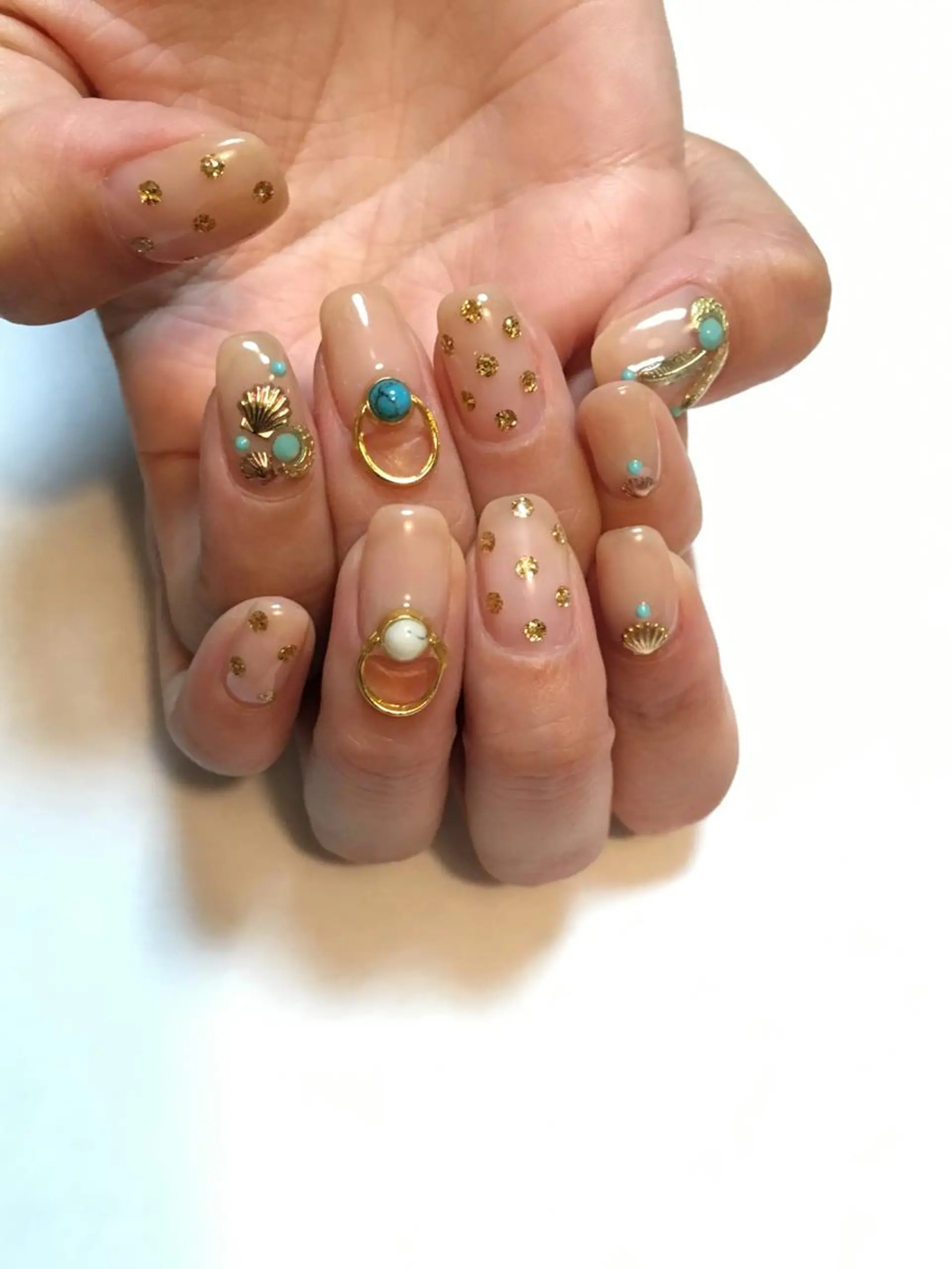ネイル クリアネイル ゴールド Otsuka Yumiのネイルデザイン