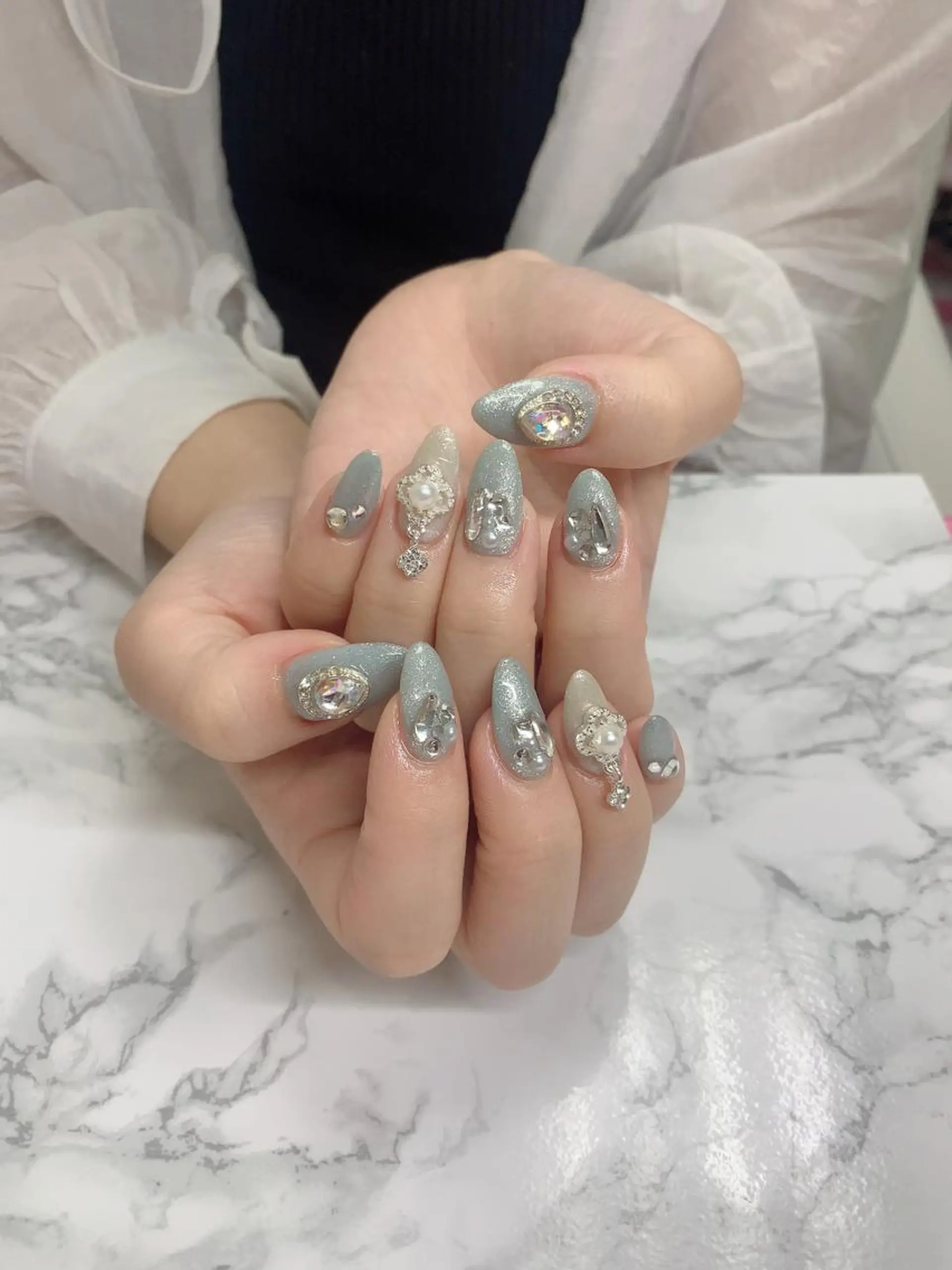 ネイル はな💎ネイル ワンホン、長さ出しのネイルデザイン