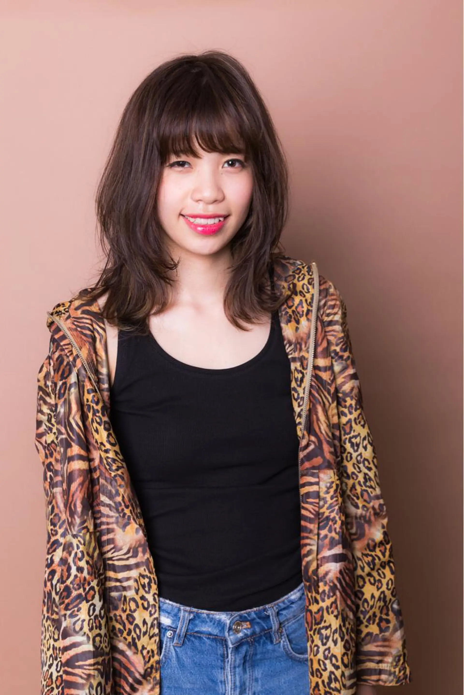 ミディアム カラー カット ヘアカラー トリートメント 平川 友希子のヘアスタイル