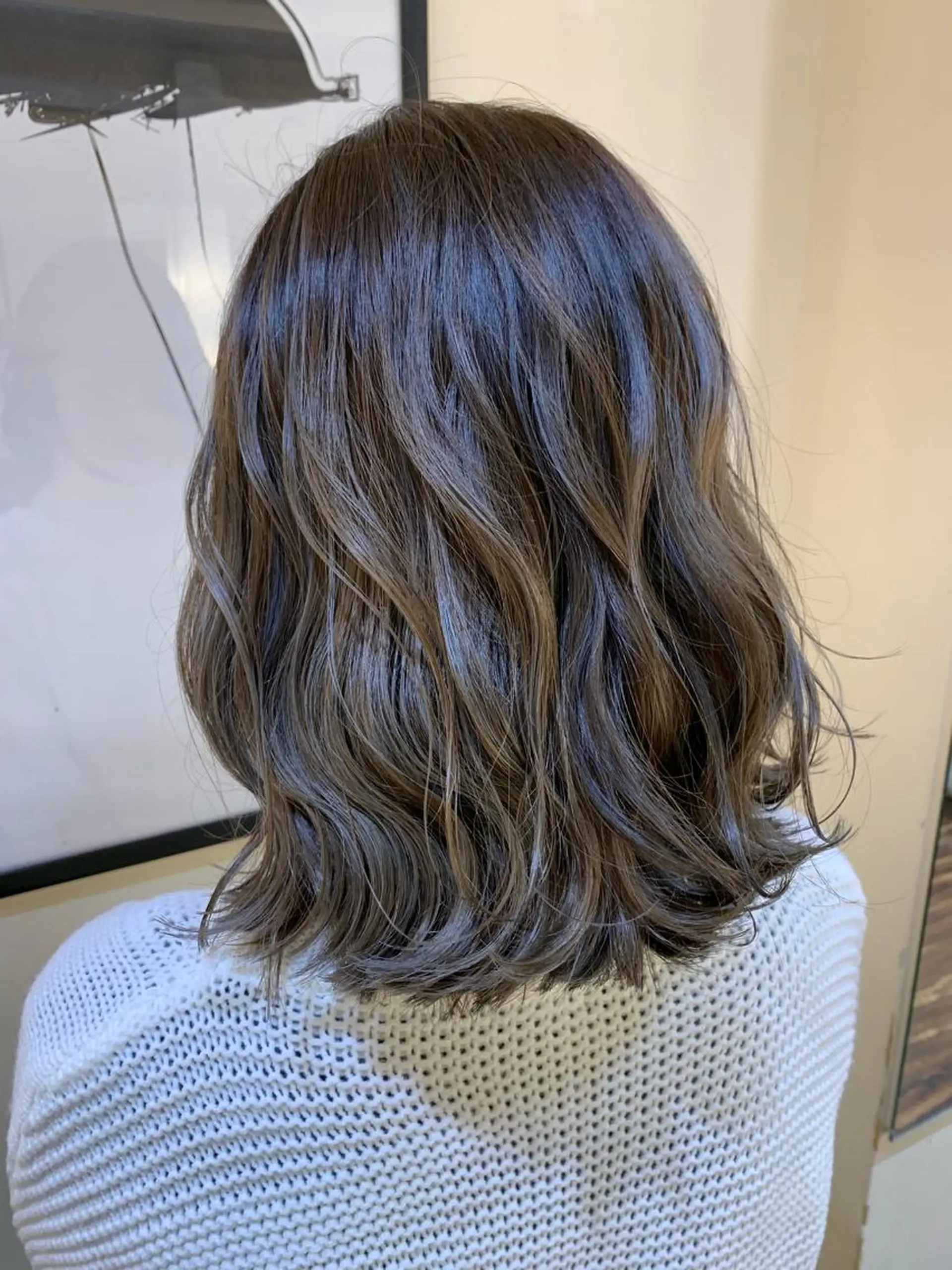 ショート カラー グレージュ ハイライトカラー ボブ 外国人風カラー ハイライト Remore所属・中塚 義人のヘアスタイル