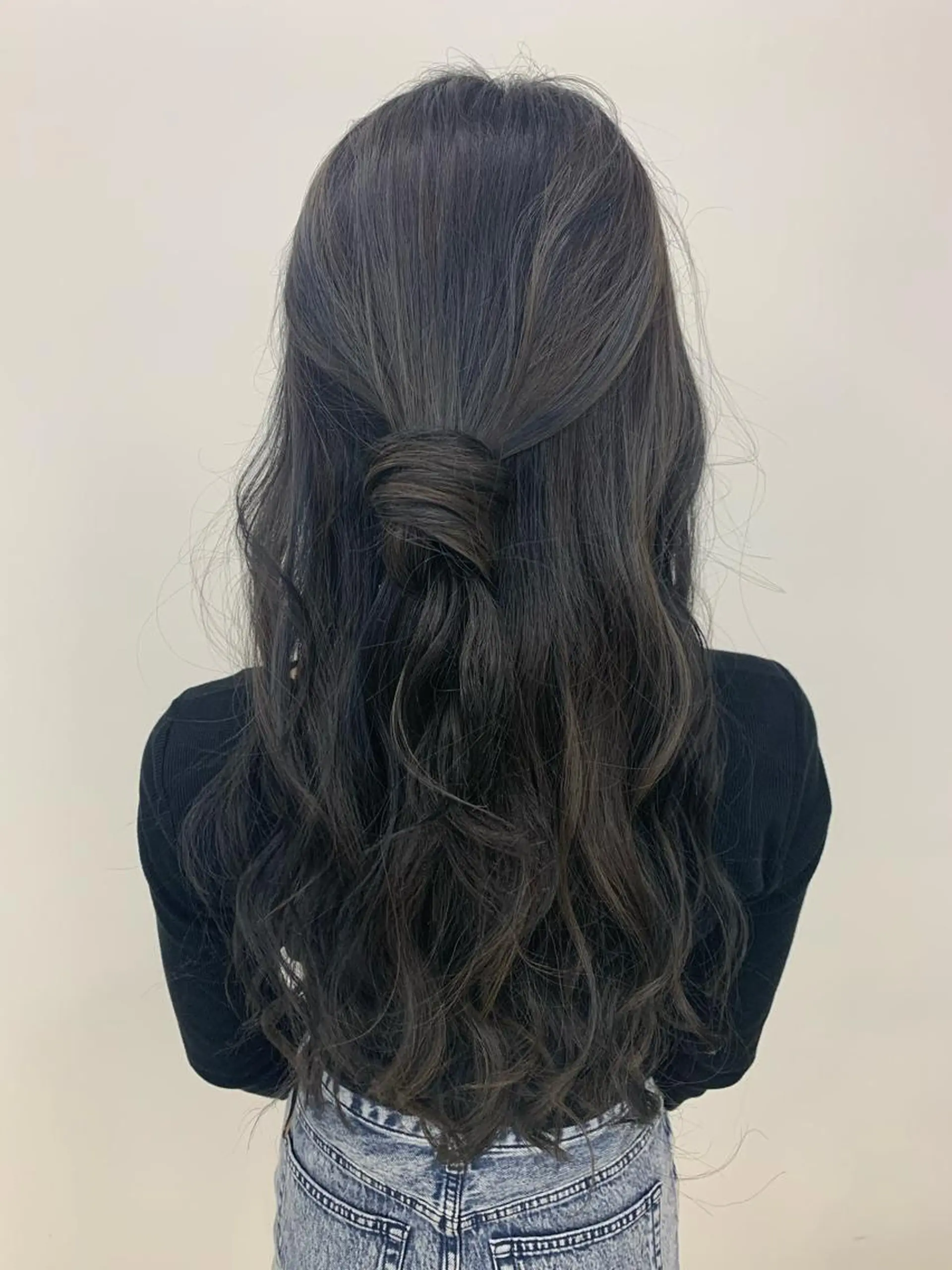 ロング ハイライト 心斎橋/海外レイヤー 募集中三好玲奈のヘアスタイル