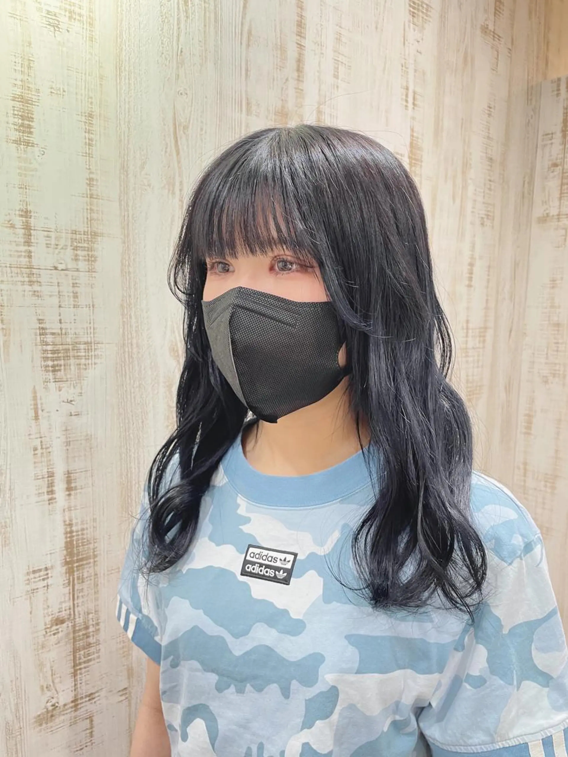 ミディアム カラー ブルーカラー ivy by CIEL 女性専用サロン【アイビーバイシエル】所属・nana 🌼のヘアスタイル