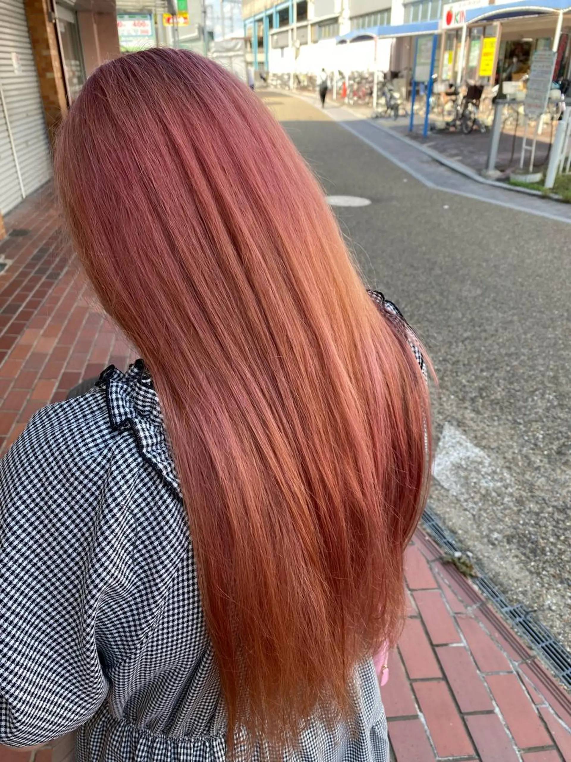 ロング カラー ブリーチ ピンクカラー 髪質改善特化美容師 酸性ストレート近藤俊のヘアスタイル