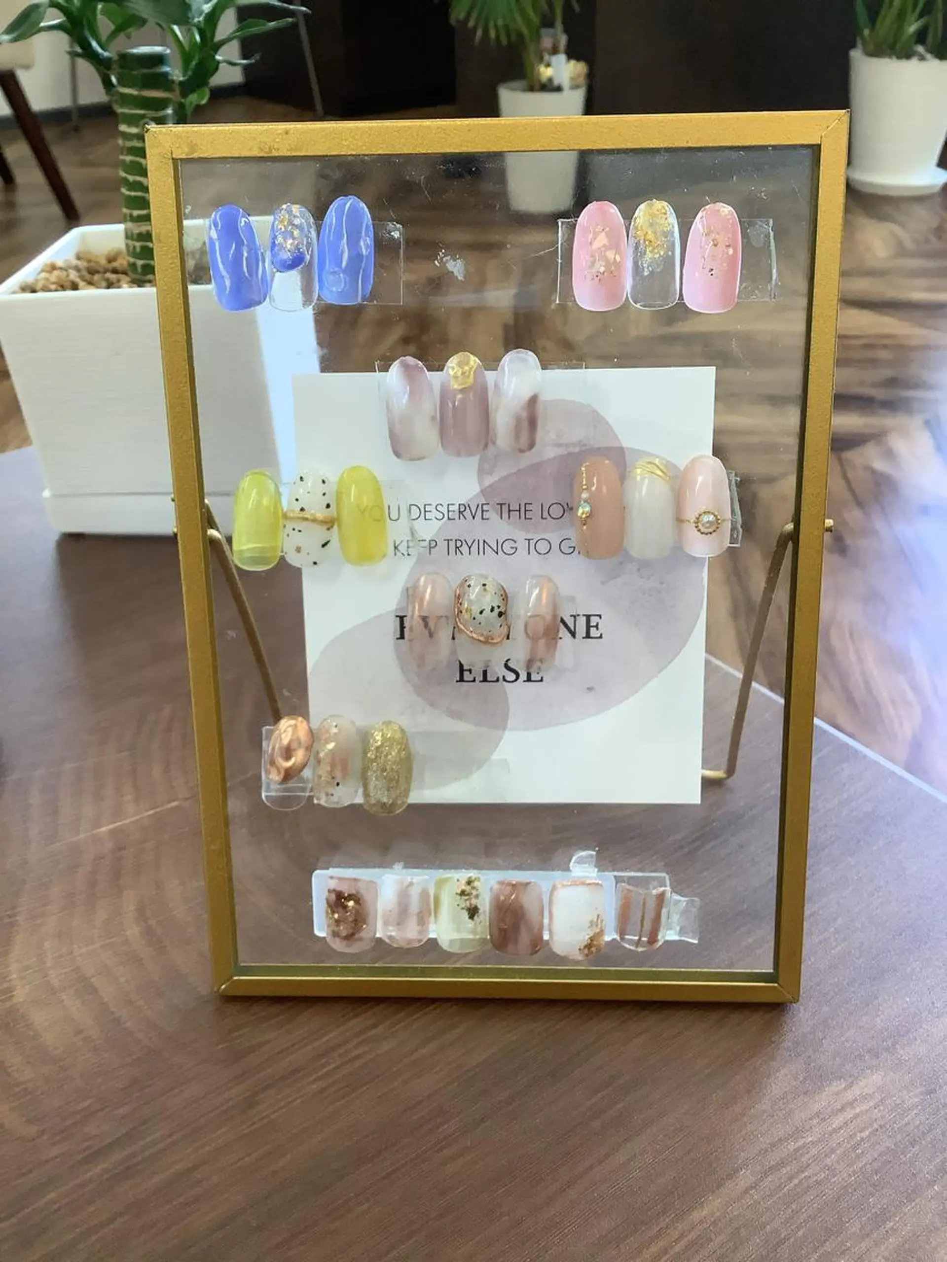 ネイル 横尾 麻里のネイルデザイン