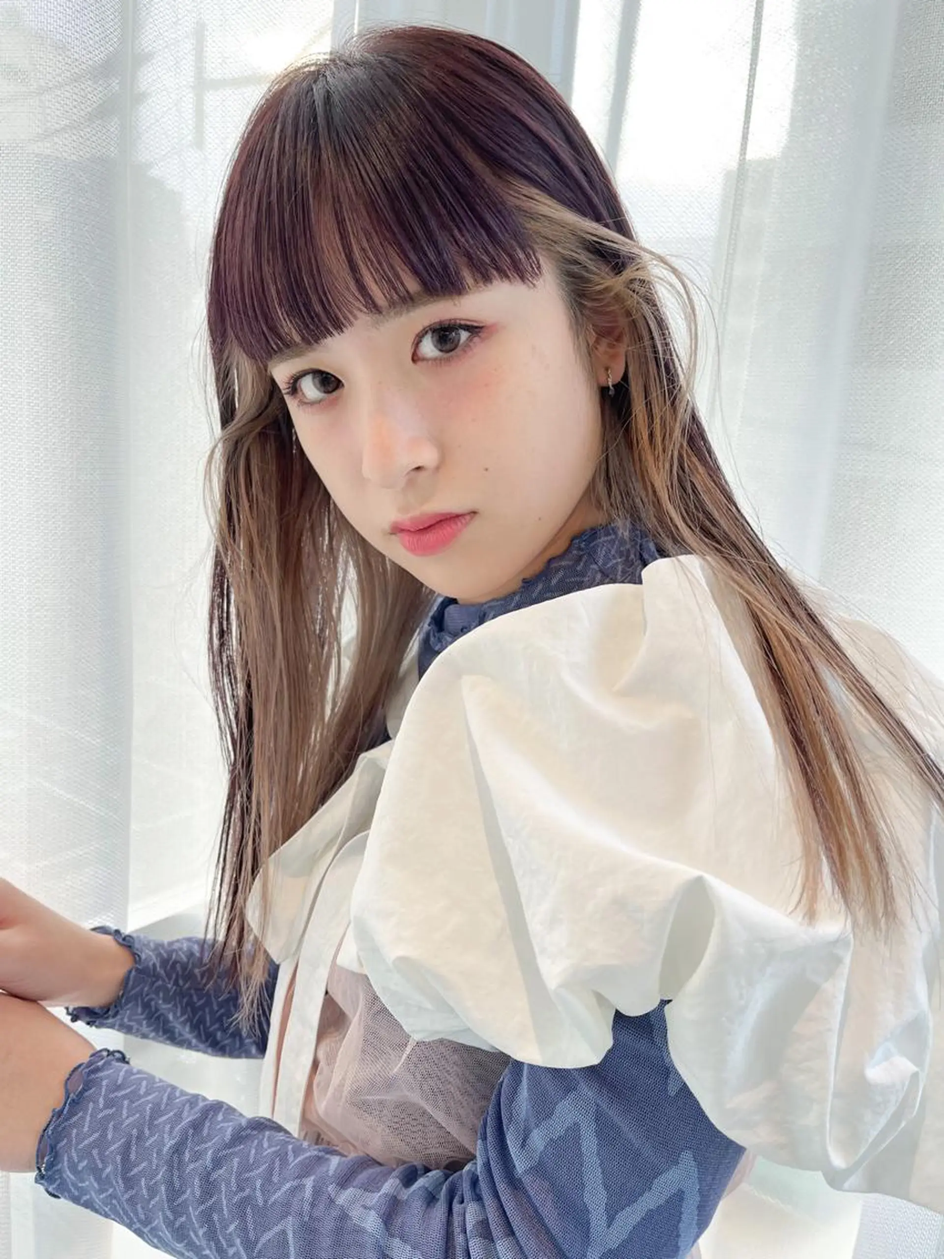 ロング カラー パーマ ヘアアレンジ メンズ メンズインナーカラー インナーカラー ワイドバング ハイトーン/顔まわり Nina💒のヘアスタイル