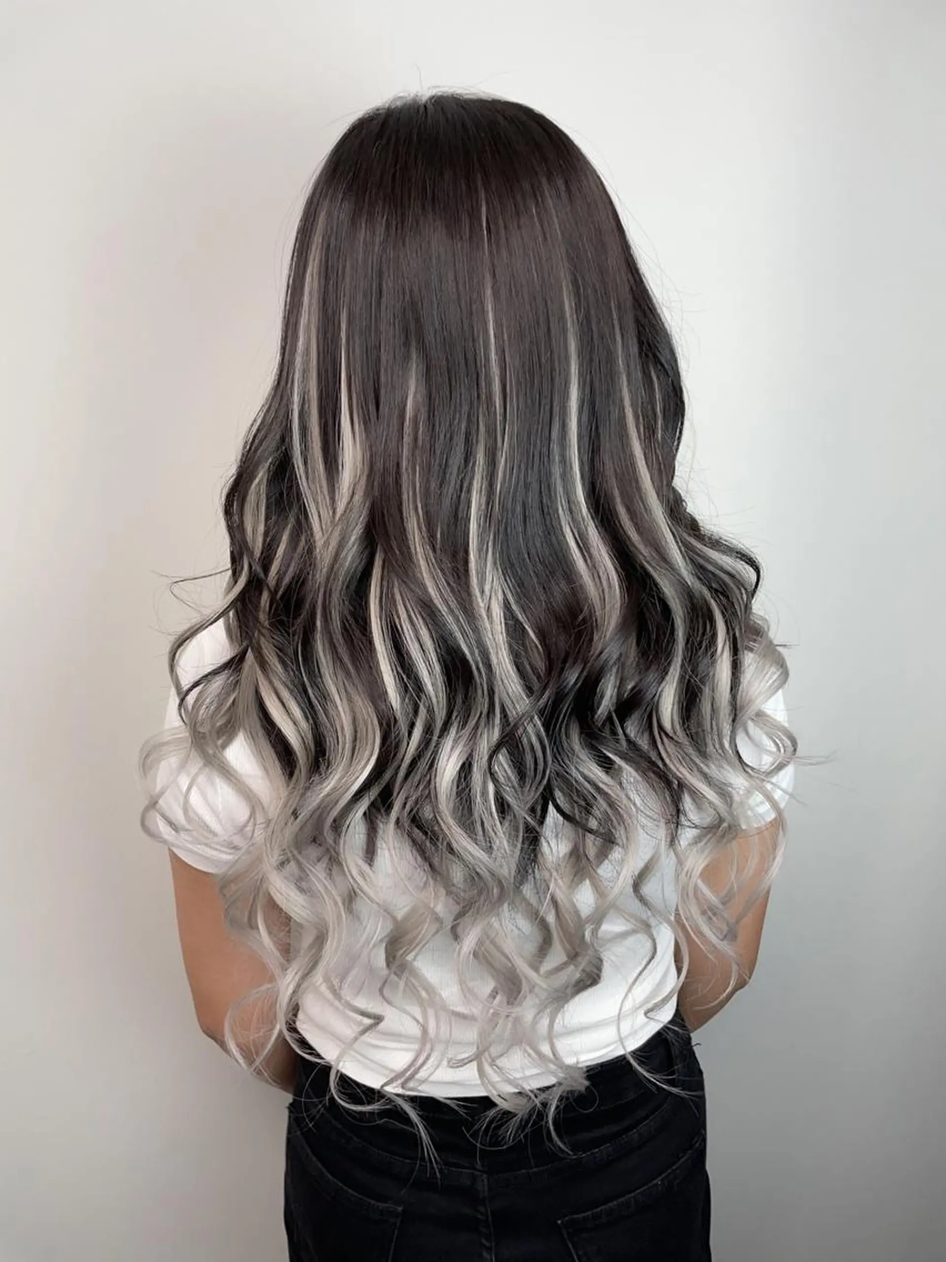 ロング カラー シールエクステ バレイヤージュ ミストバング ブリーチ ダブルカラー エクステ 【KIRA 代表】 TATSUYAのヘアスタイル