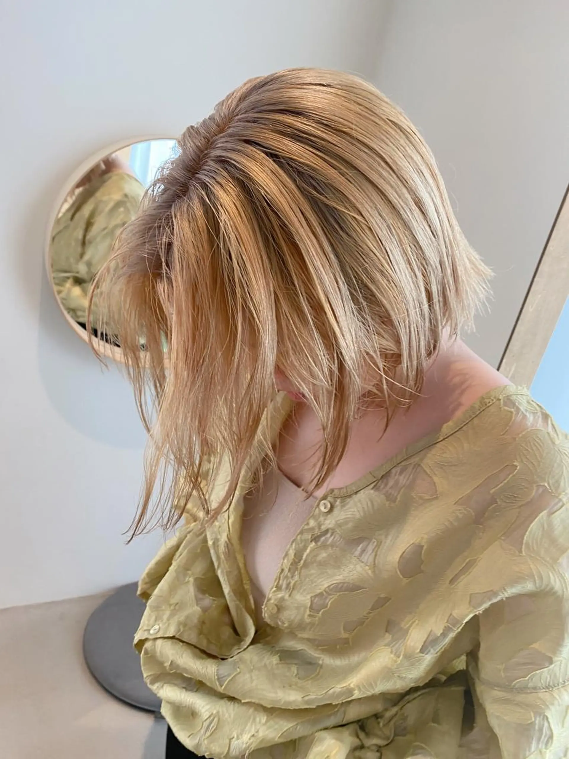 ショート カラー 美髪ストレート 川本雄己のヘアスタイル